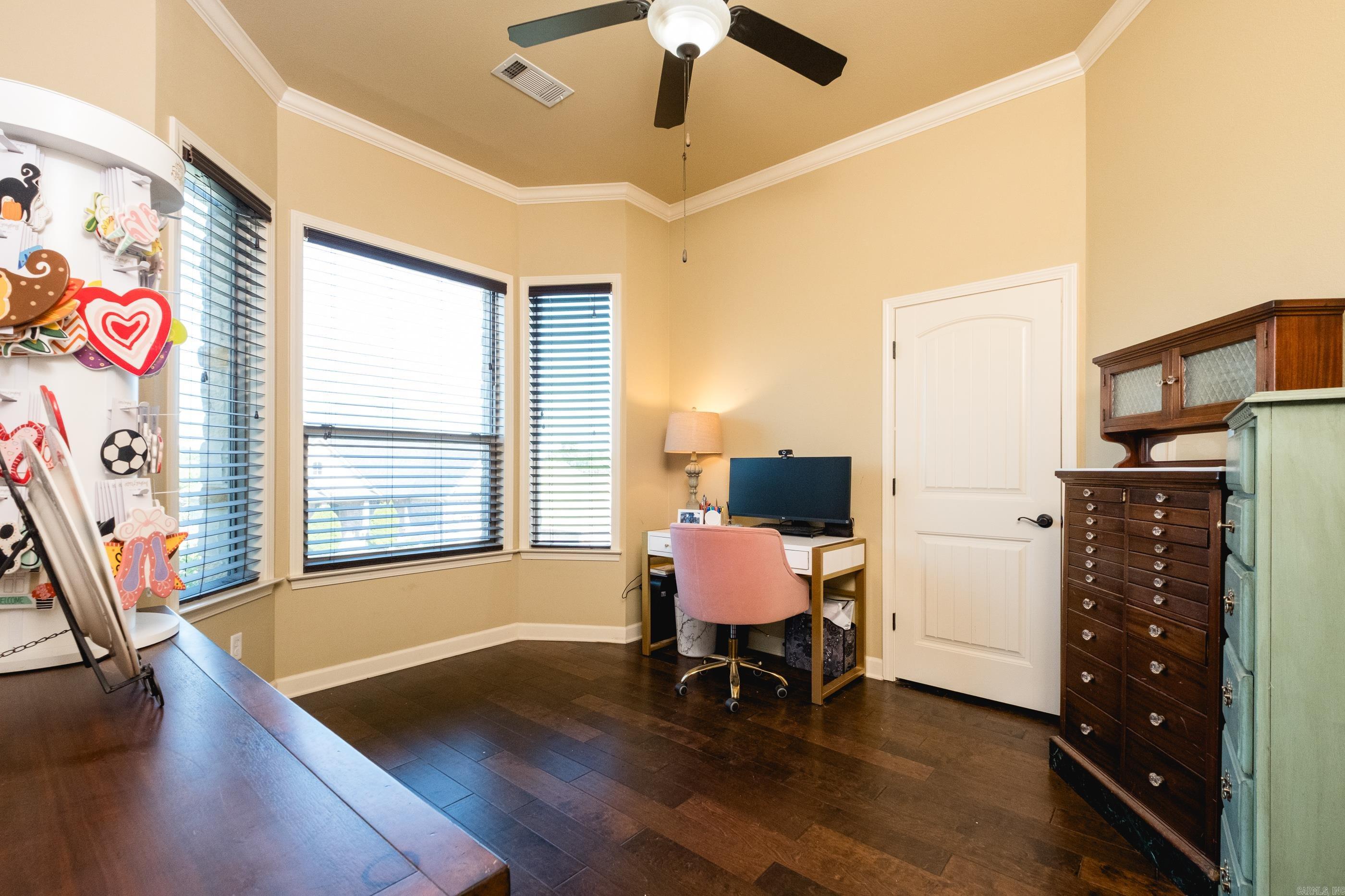 CHENAL VALLEY TOURNAY CIRCLE - Residential