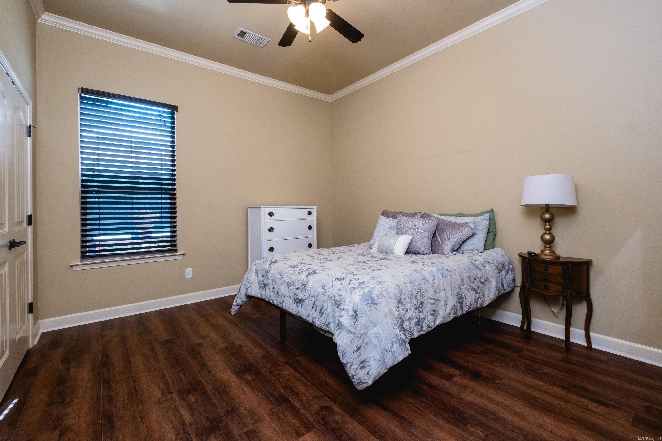 CHENAL VALLEY TOURNAY CIRCLE - Residential