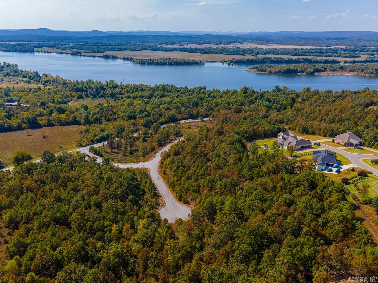 MOUNTAIN CREST ESTATES - Land