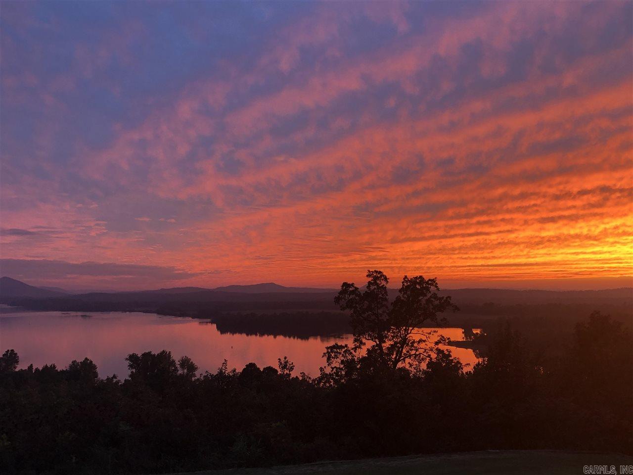 MOUNTAIN CREST ESTATES - Land