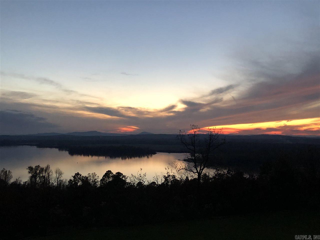 MOUNTAIN CREST ESTATES - Land