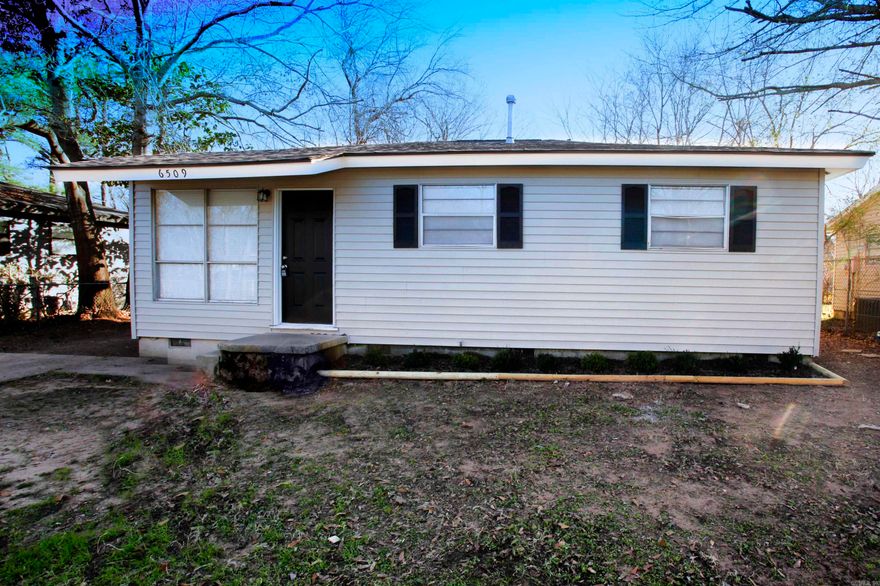 Cute 3BD/1BA home nestled on the outskirts of Little Rock, close to the city but away from the hustle and bustle of it all. Large lot with fenced yard that is perfect for kids or pets. This property is managed by Hoffman Team so beware of scammers - we will never ask you to Cashapp us money. The lease for this property is for 18 months to 2 years with a 3% increase after the first year. Income must be 3x the amount of rent per month unless you have a housing voucher. Deposit, first month’s rent, and the $50 administration fee due before move in.