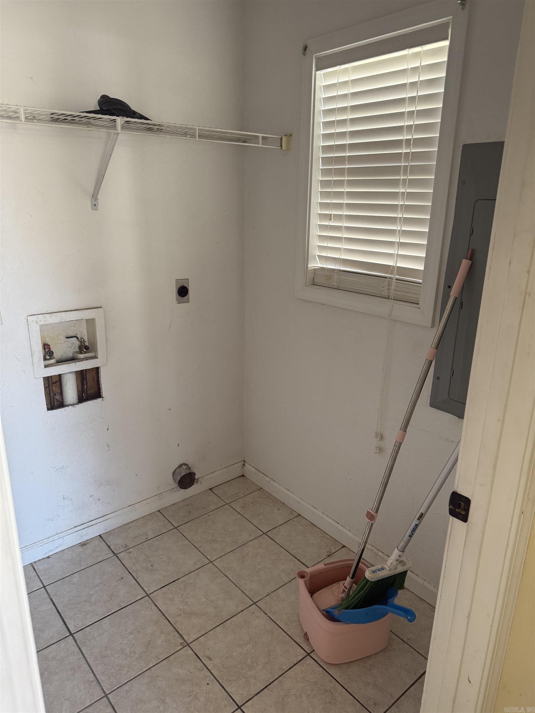 DEERBORN HILLS - Residential