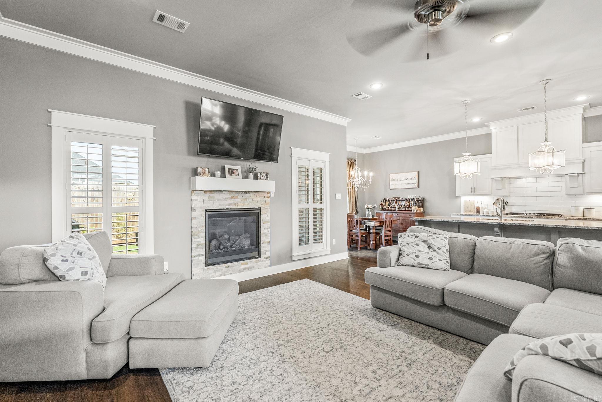 SALEM WOODS - Residential