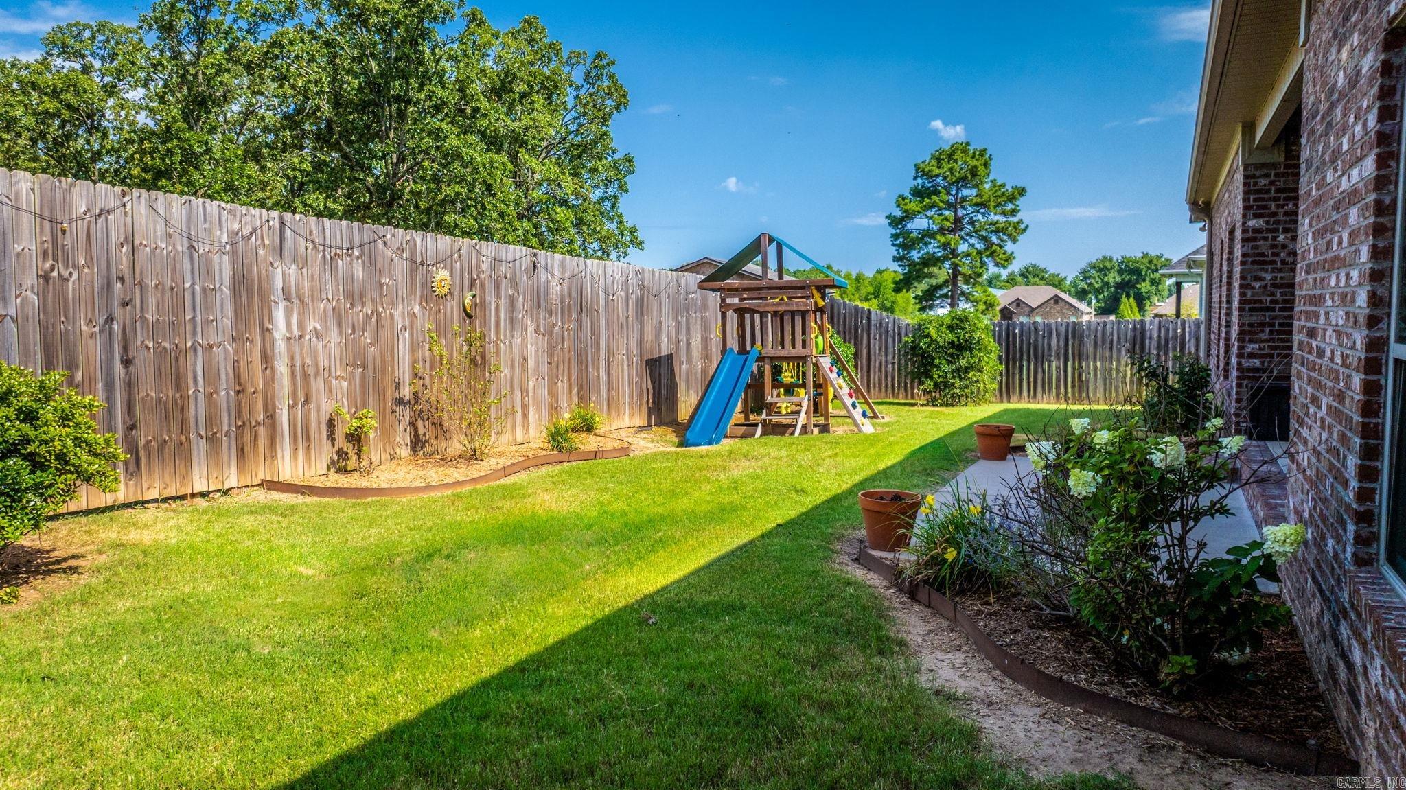 SALEM WOODS - Residential