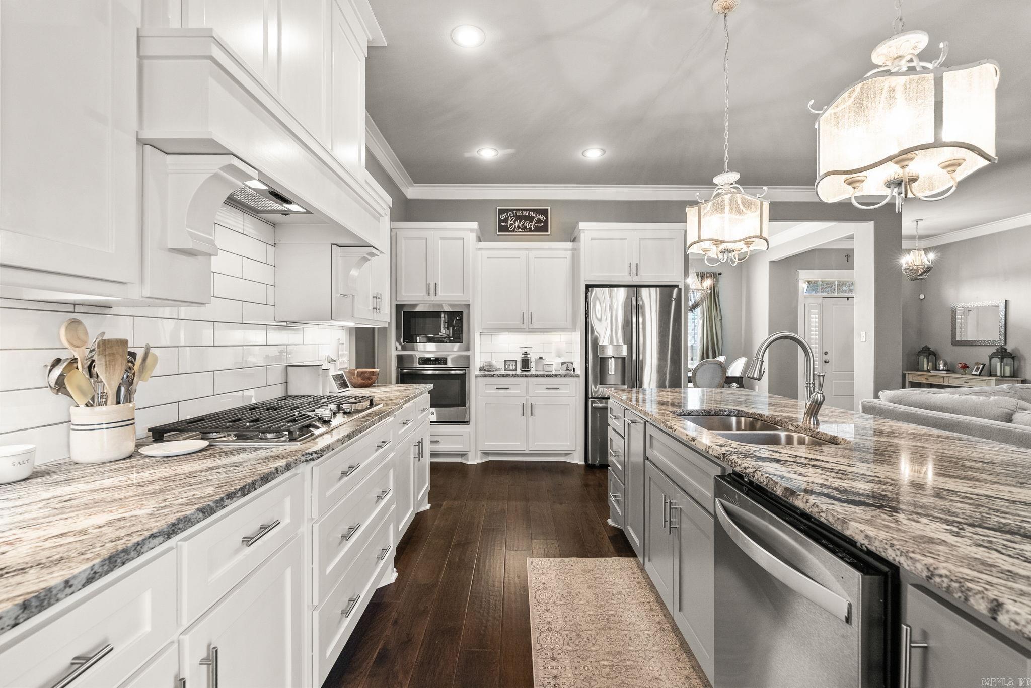 SALEM WOODS - Residential