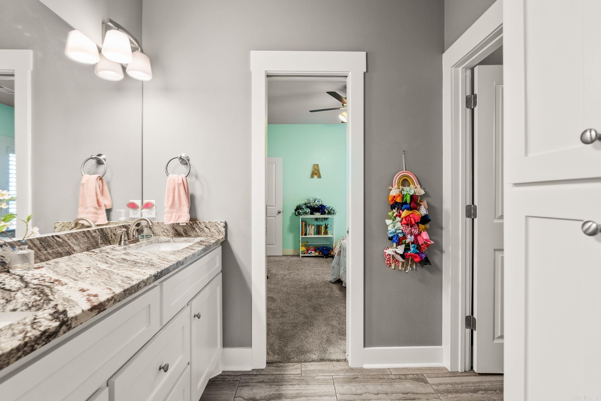 SALEM WOODS - Residential