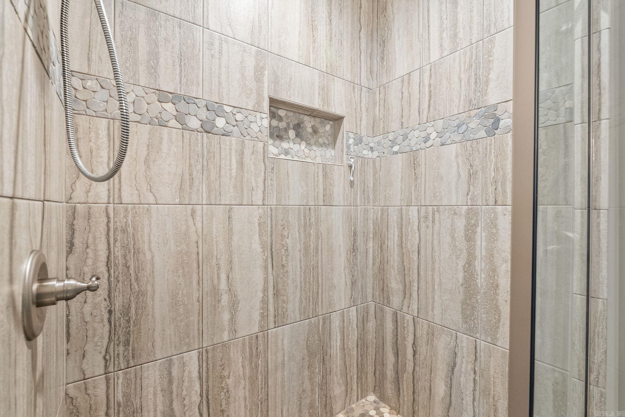 SALEM WOODS - Residential