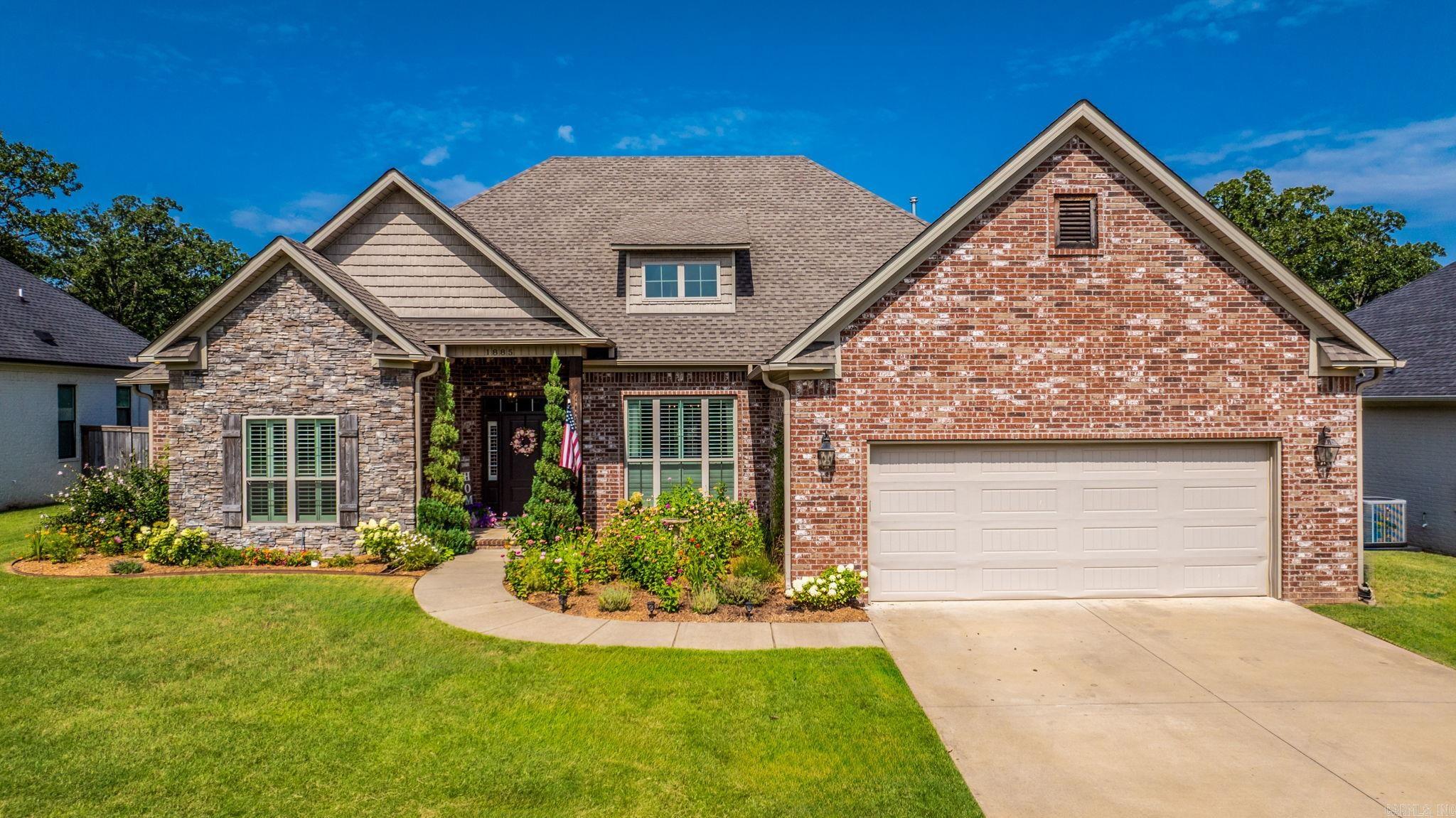 SALEM WOODS - Residential