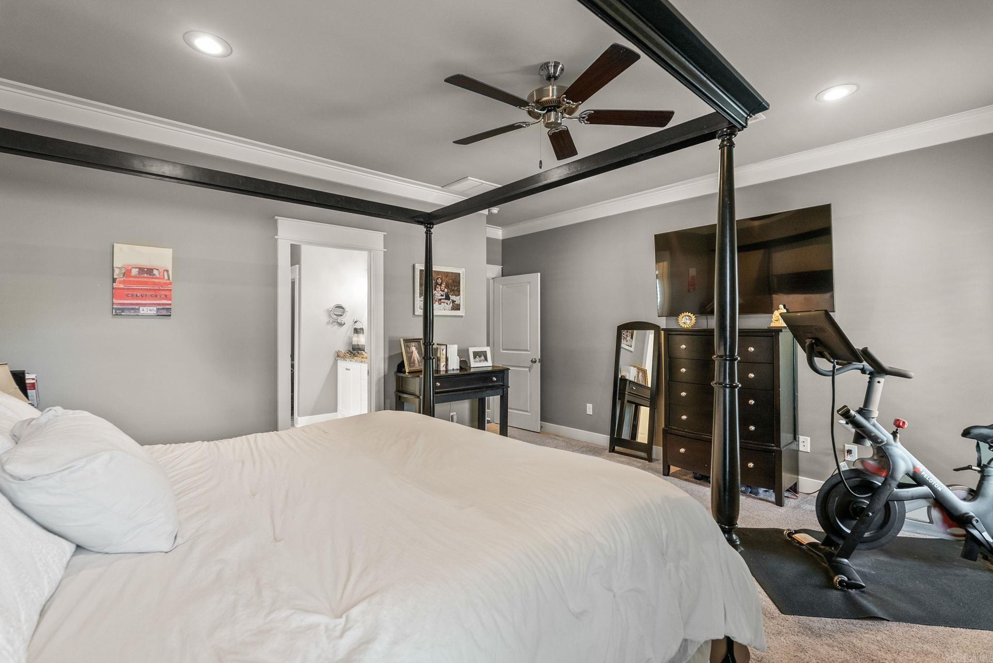 SALEM WOODS - Residential