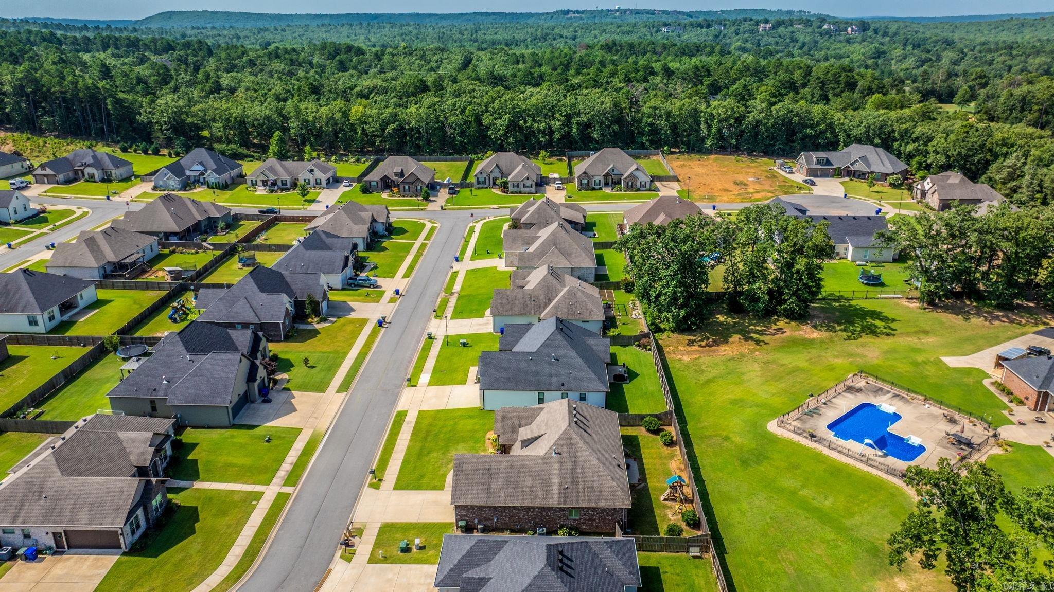 SALEM WOODS - Residential