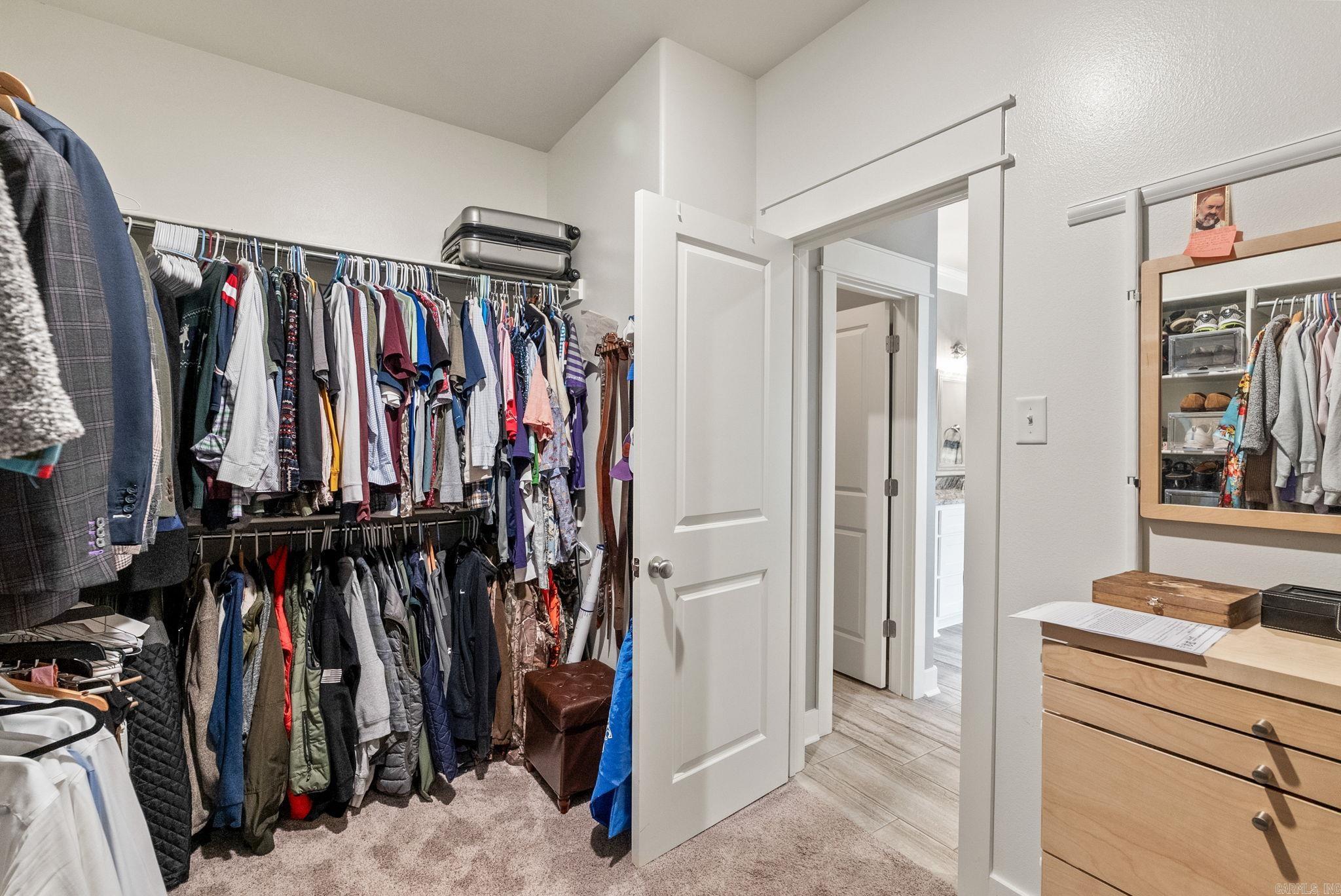 SALEM WOODS - Residential