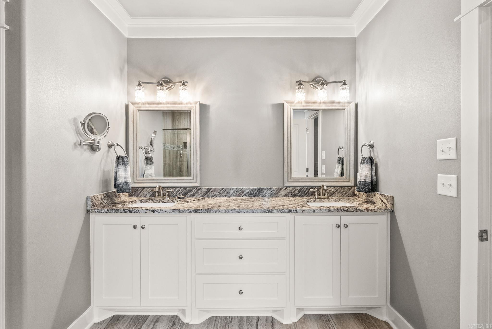 SALEM WOODS - Residential