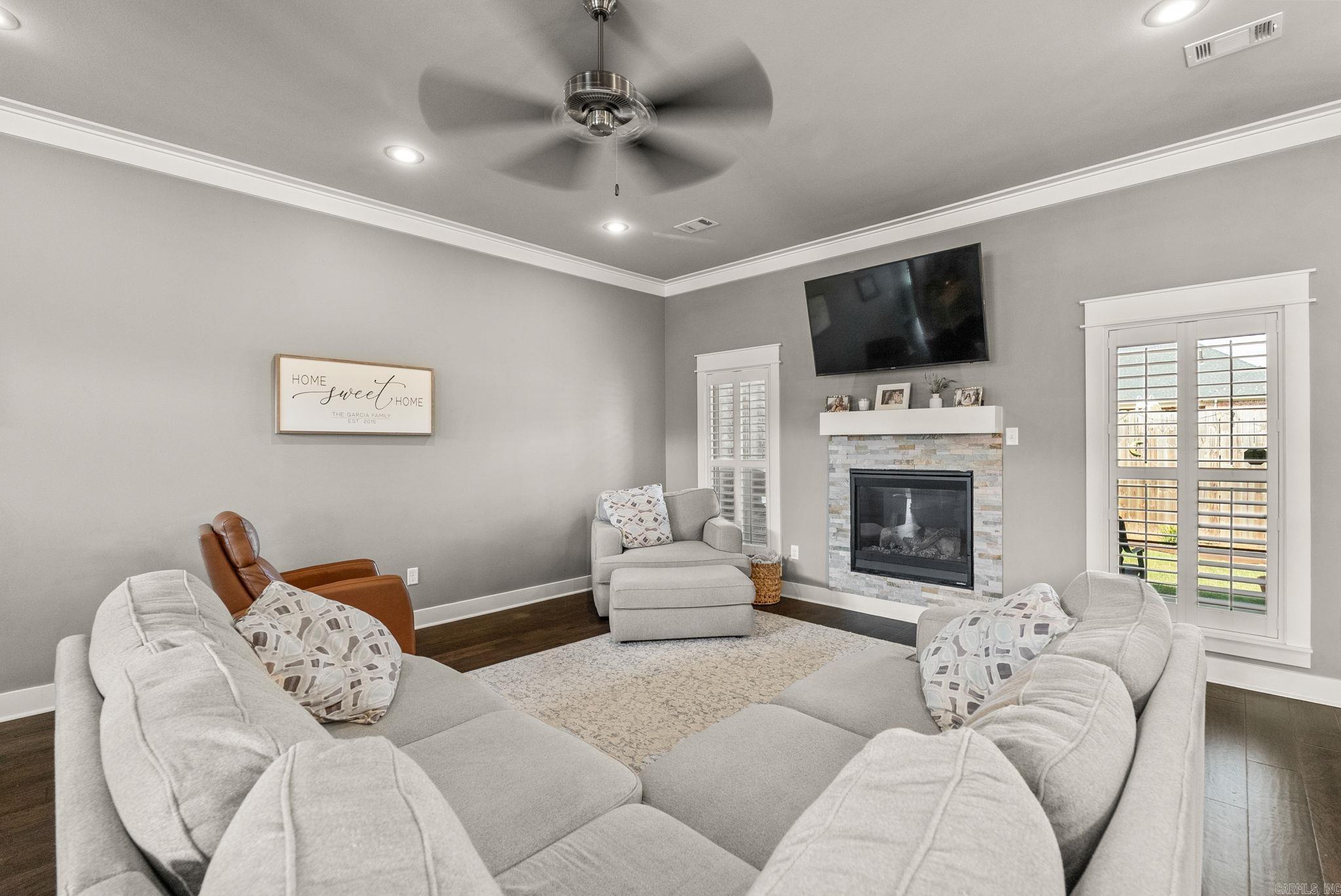 SALEM WOODS - Residential