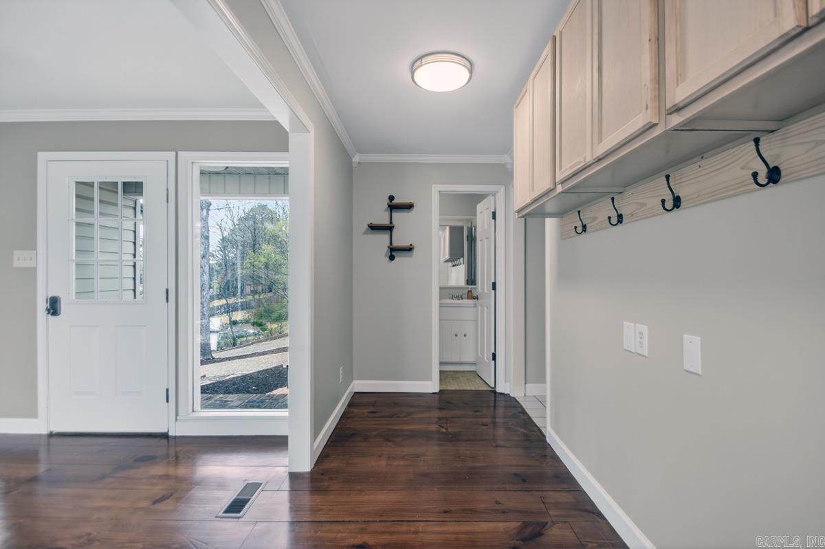 BLOOMFIELD HILLS - Residential