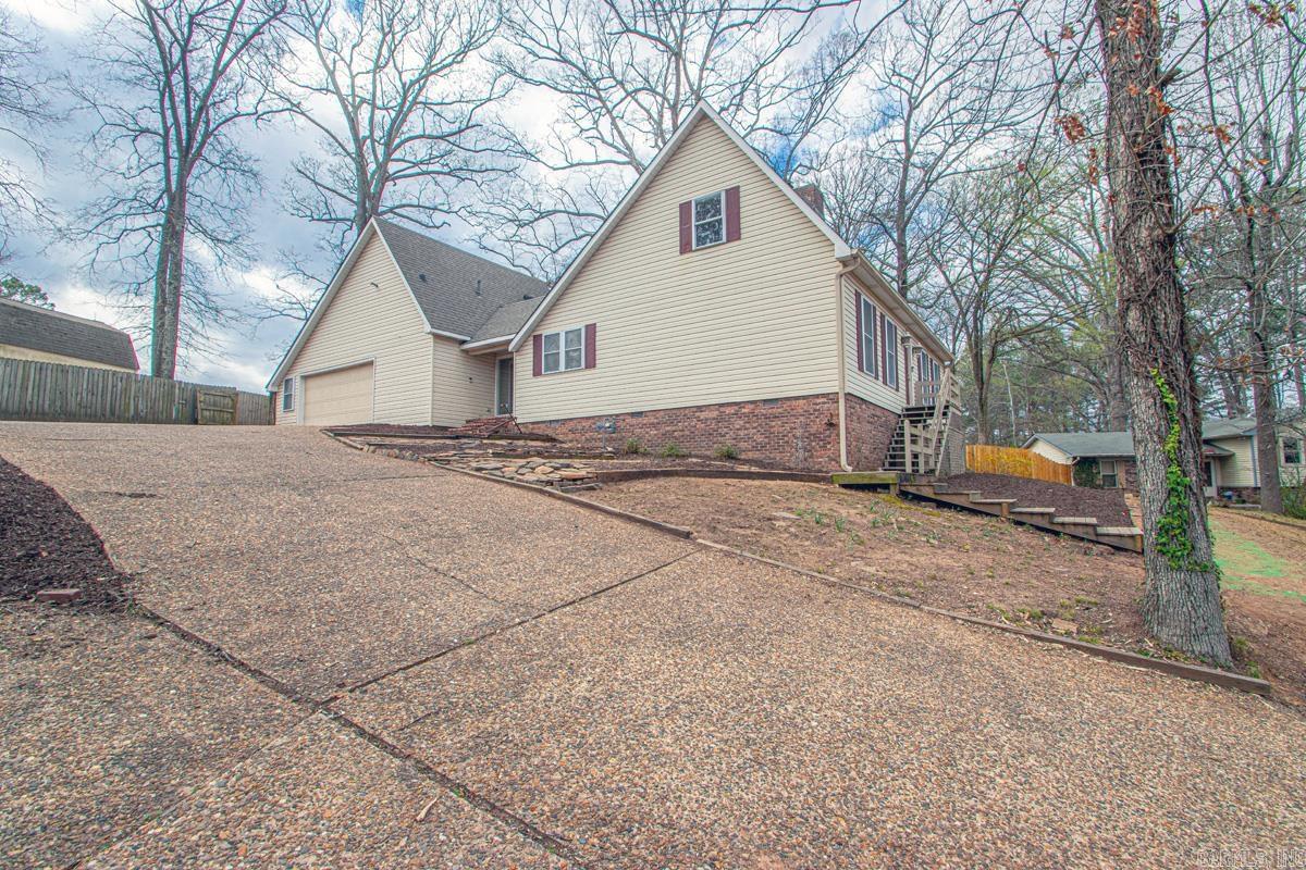 BLOOMFIELD HILLS - Residential