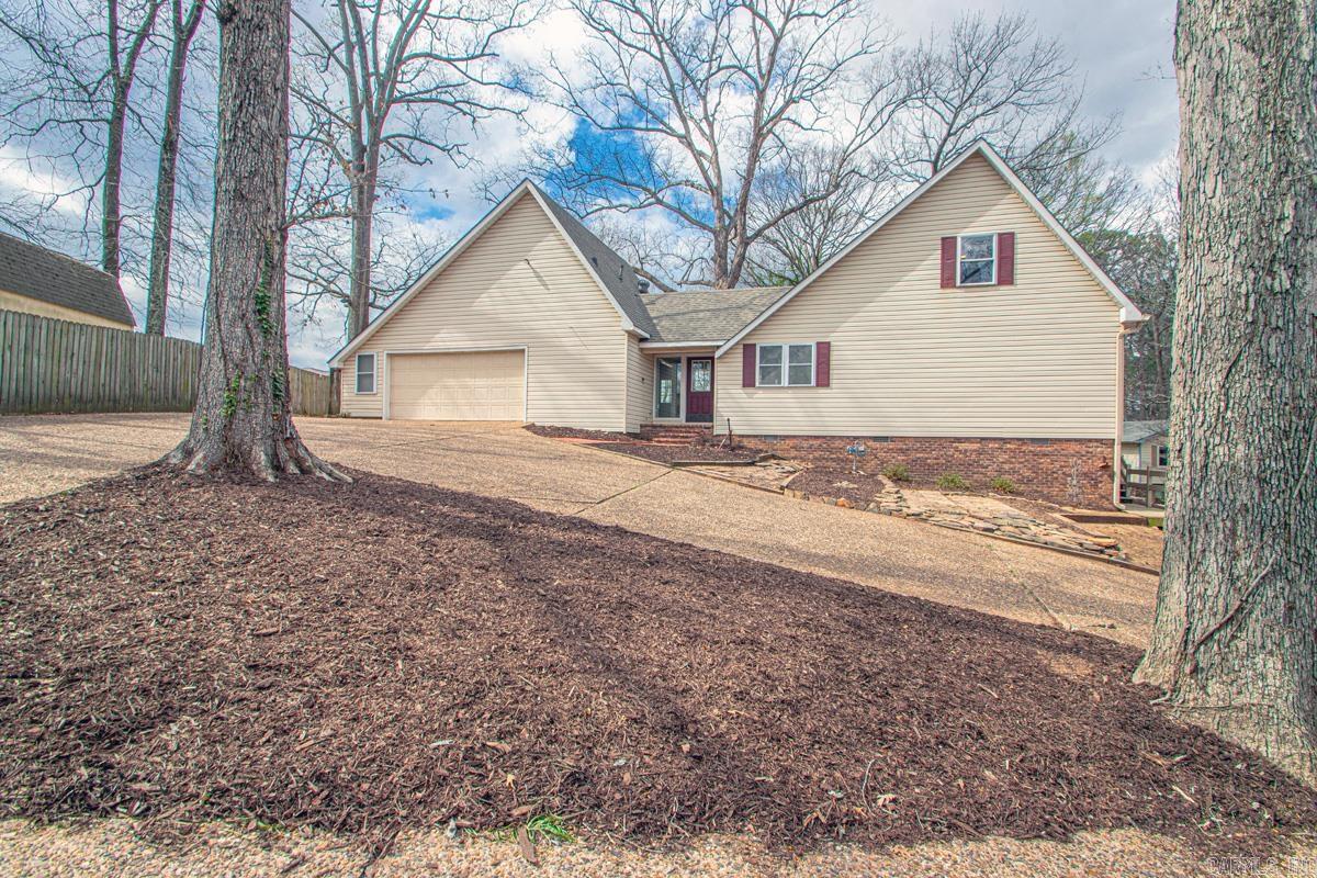 BLOOMFIELD HILLS - Residential