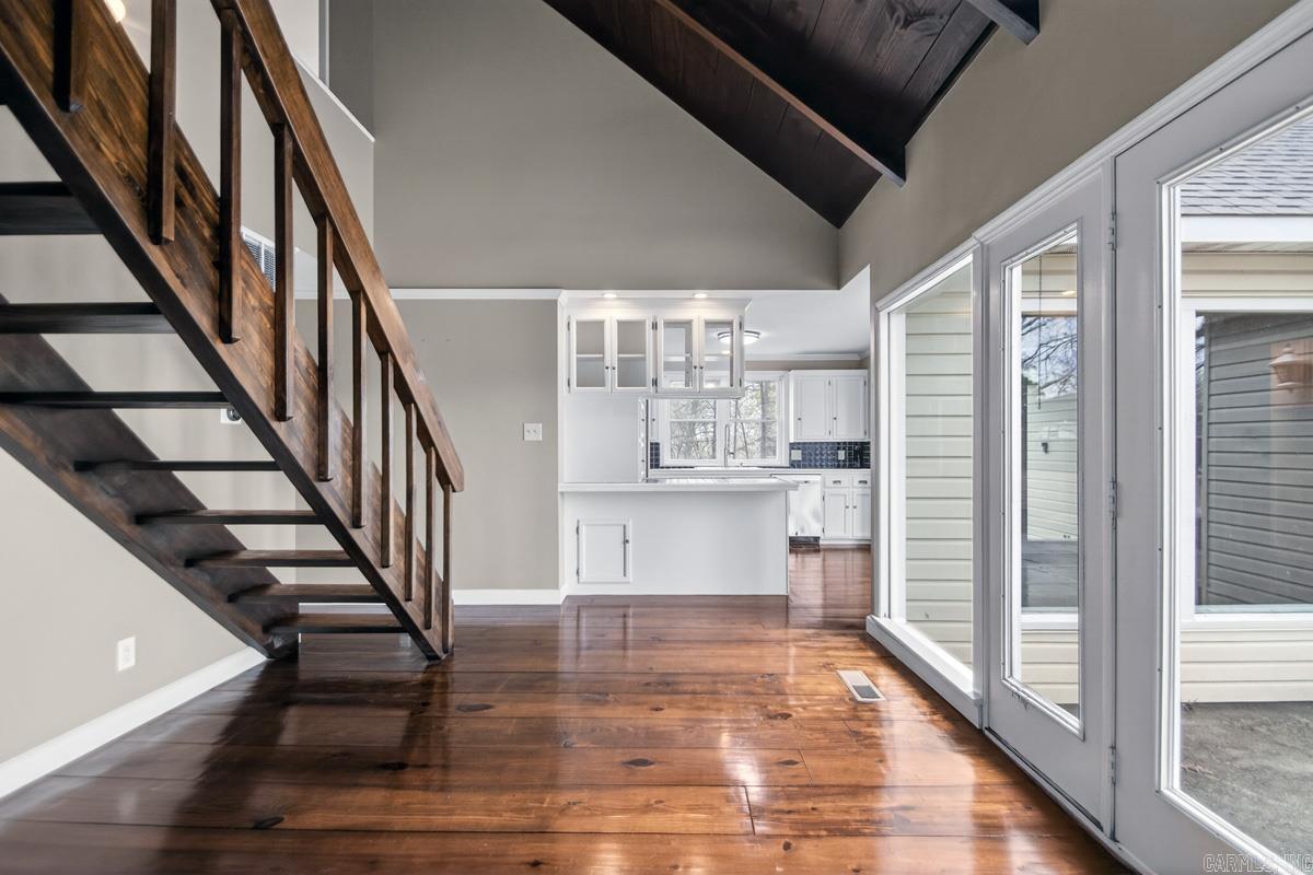 BLOOMFIELD HILLS - Residential