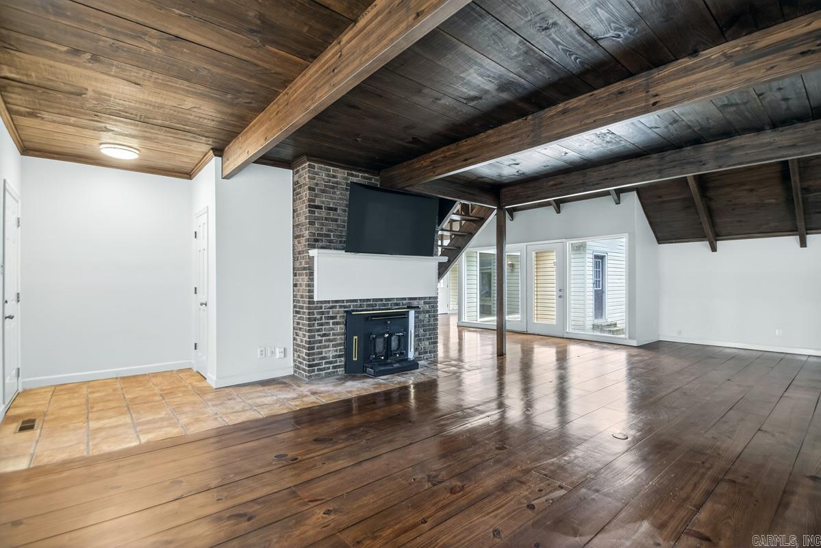 BLOOMFIELD HILLS - Residential