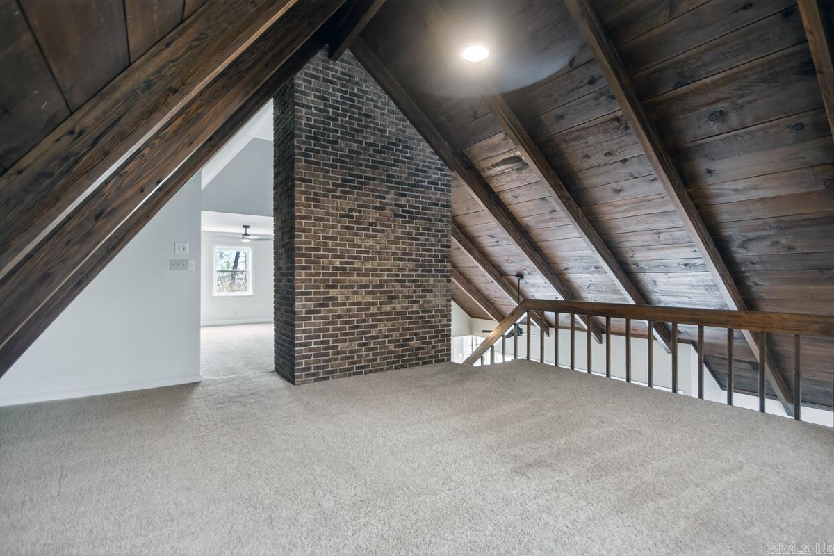 BLOOMFIELD HILLS - Residential