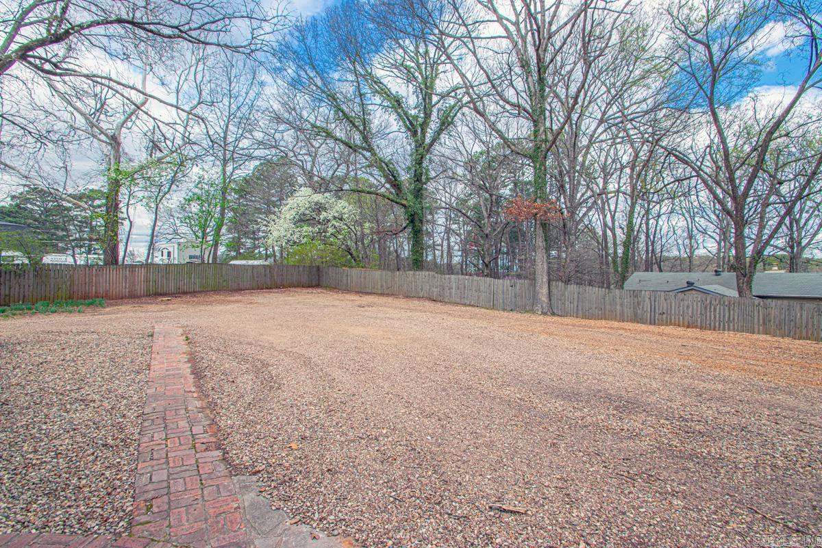 BLOOMFIELD HILLS - Residential