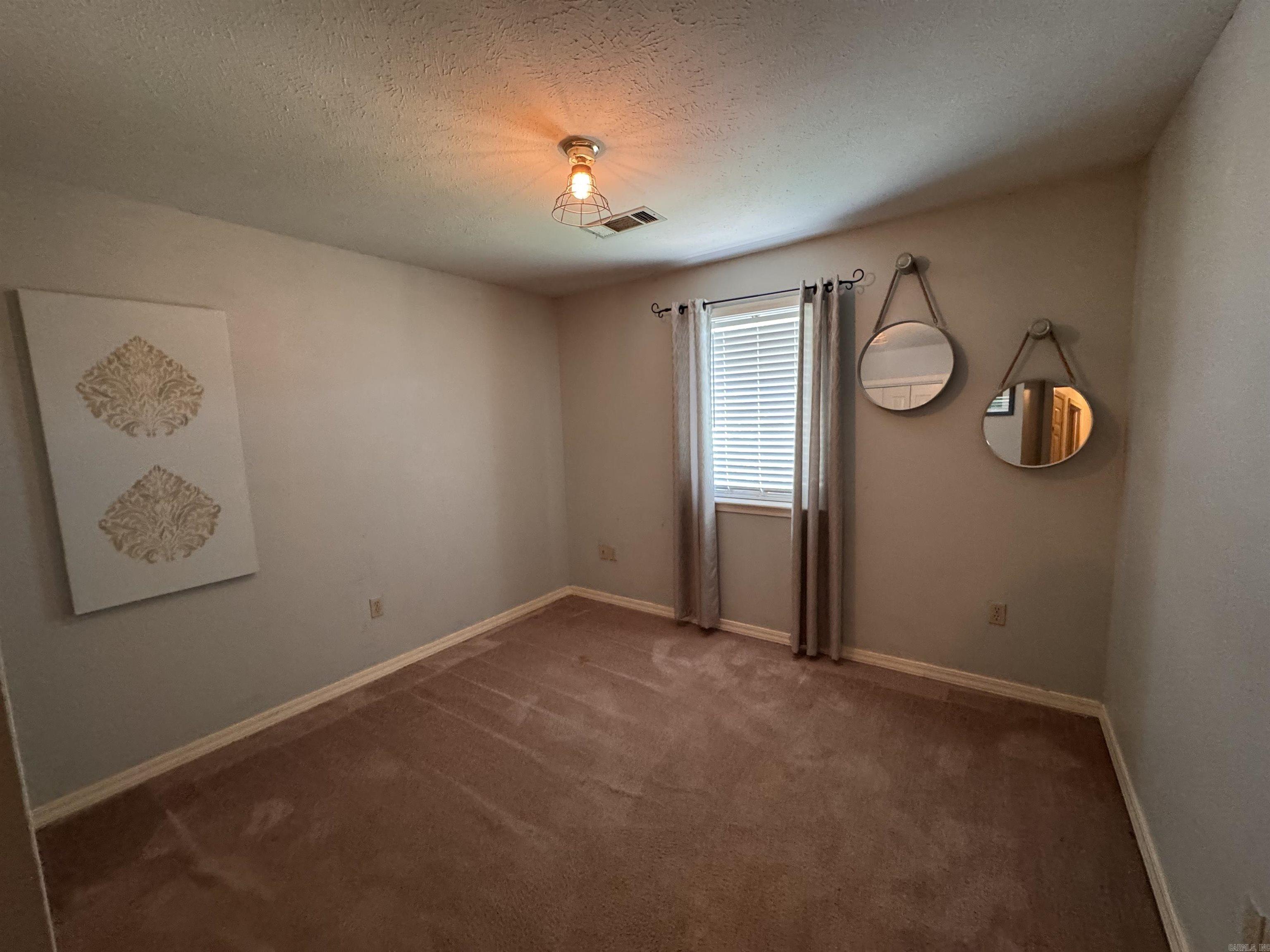 RIVER OAKS - Residential