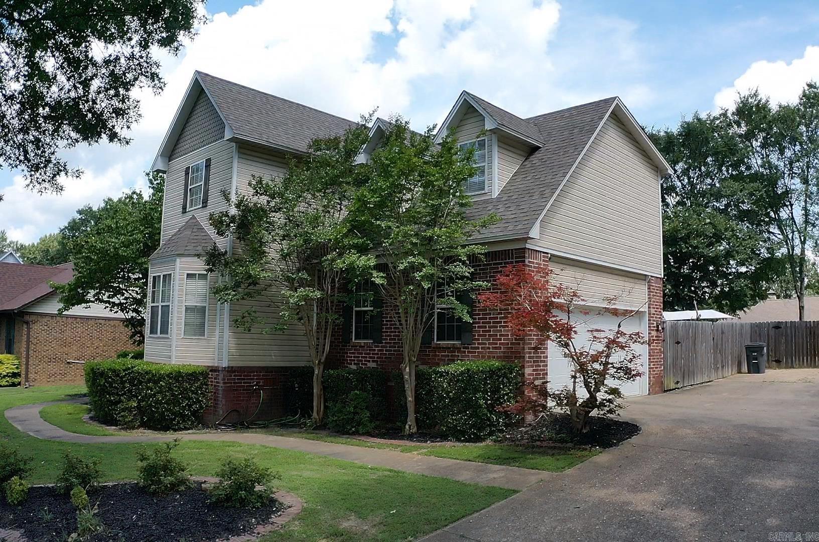 RIVER OAKS - Residential