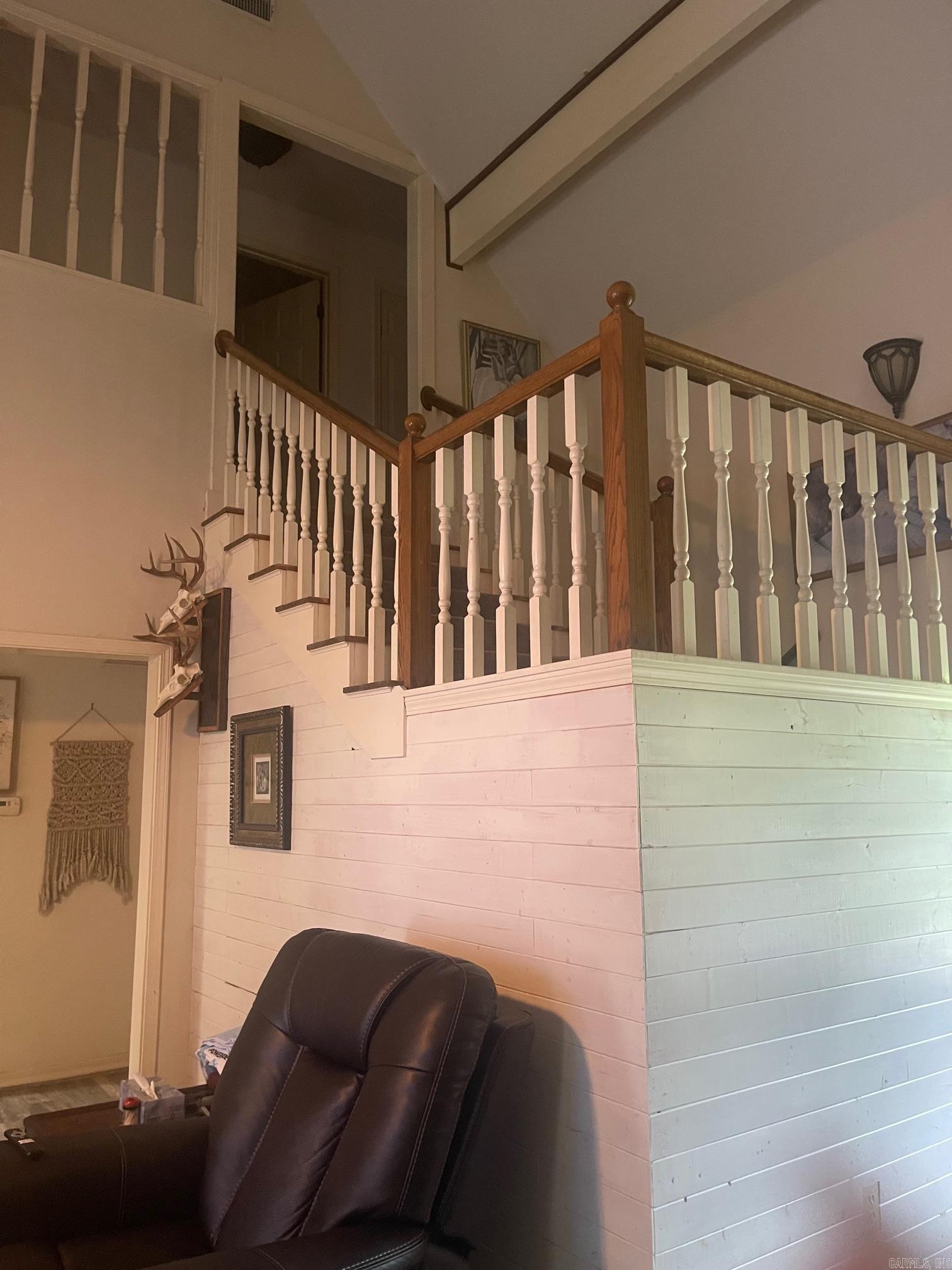 RIVER OAKS - Residential