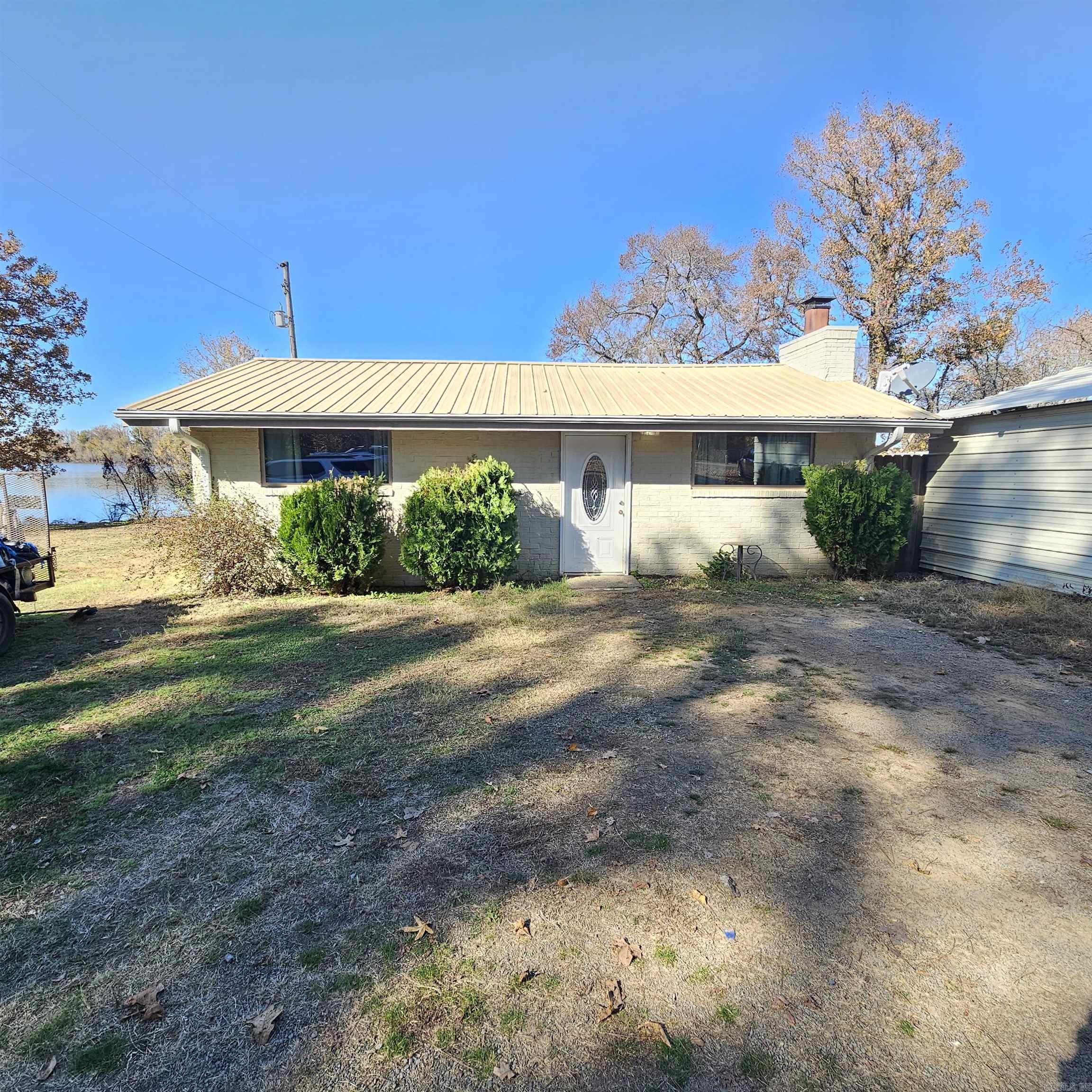 YOCUM LAKE RESORT - Residential