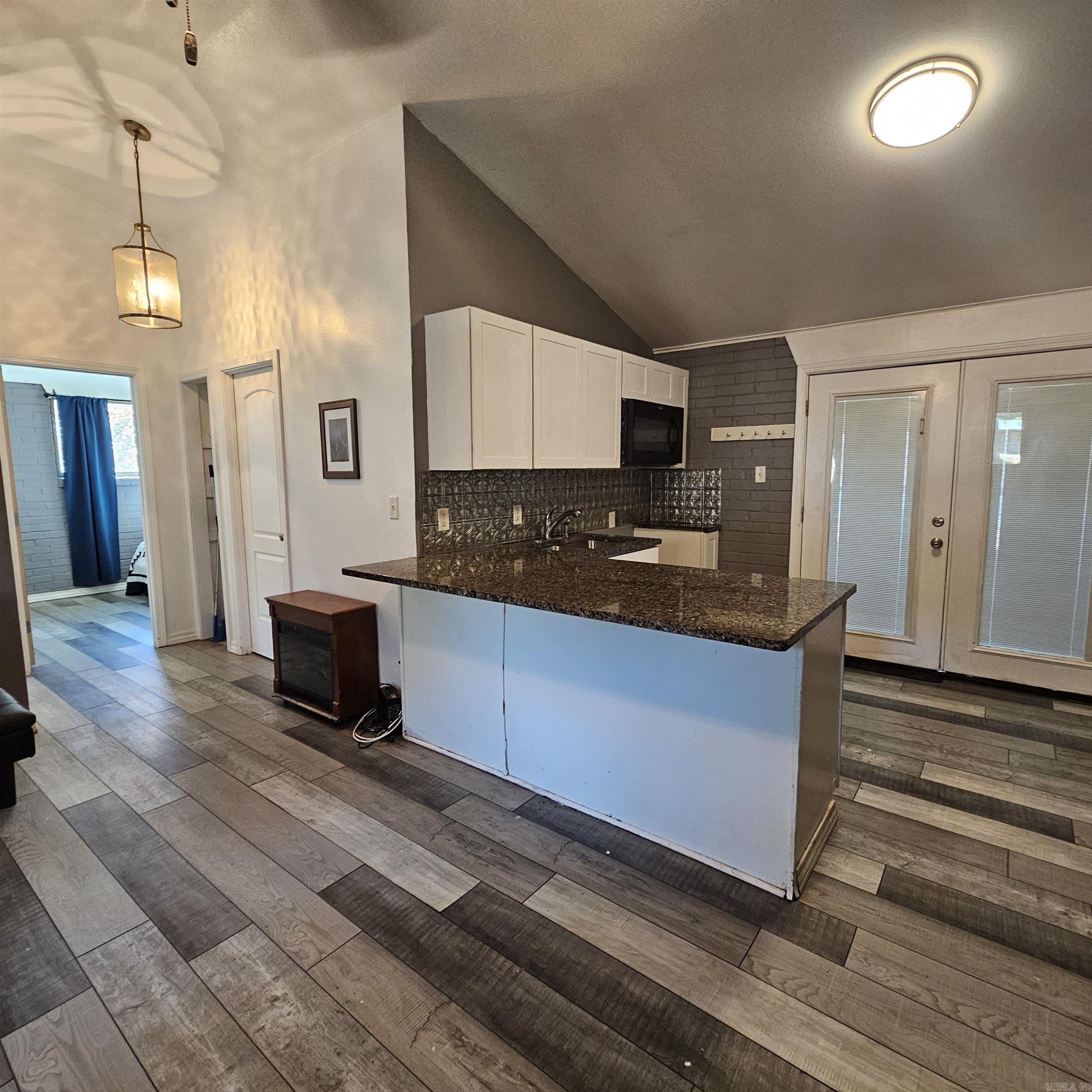 YOCUM LAKE RESORT - Residential