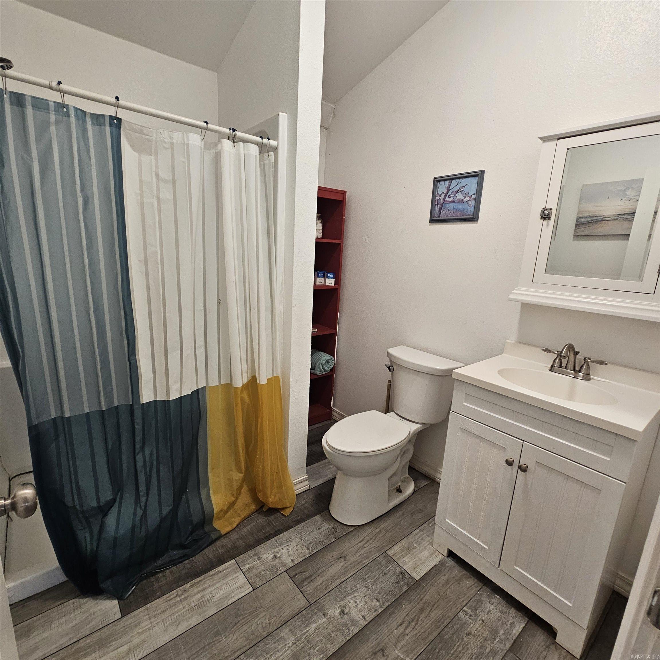 YOCUM LAKE RESORT - Residential