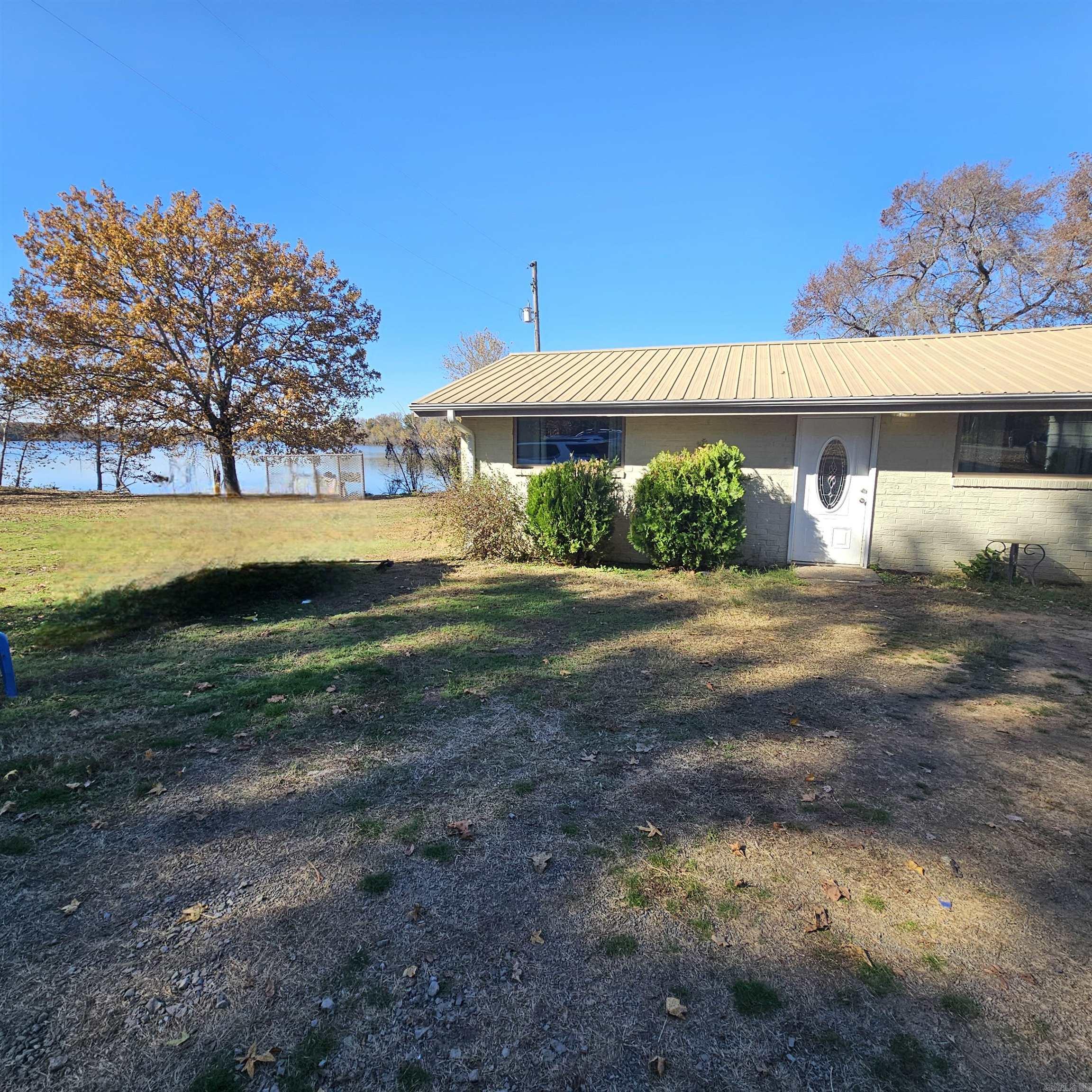 YOCUM LAKE RESORT - Residential