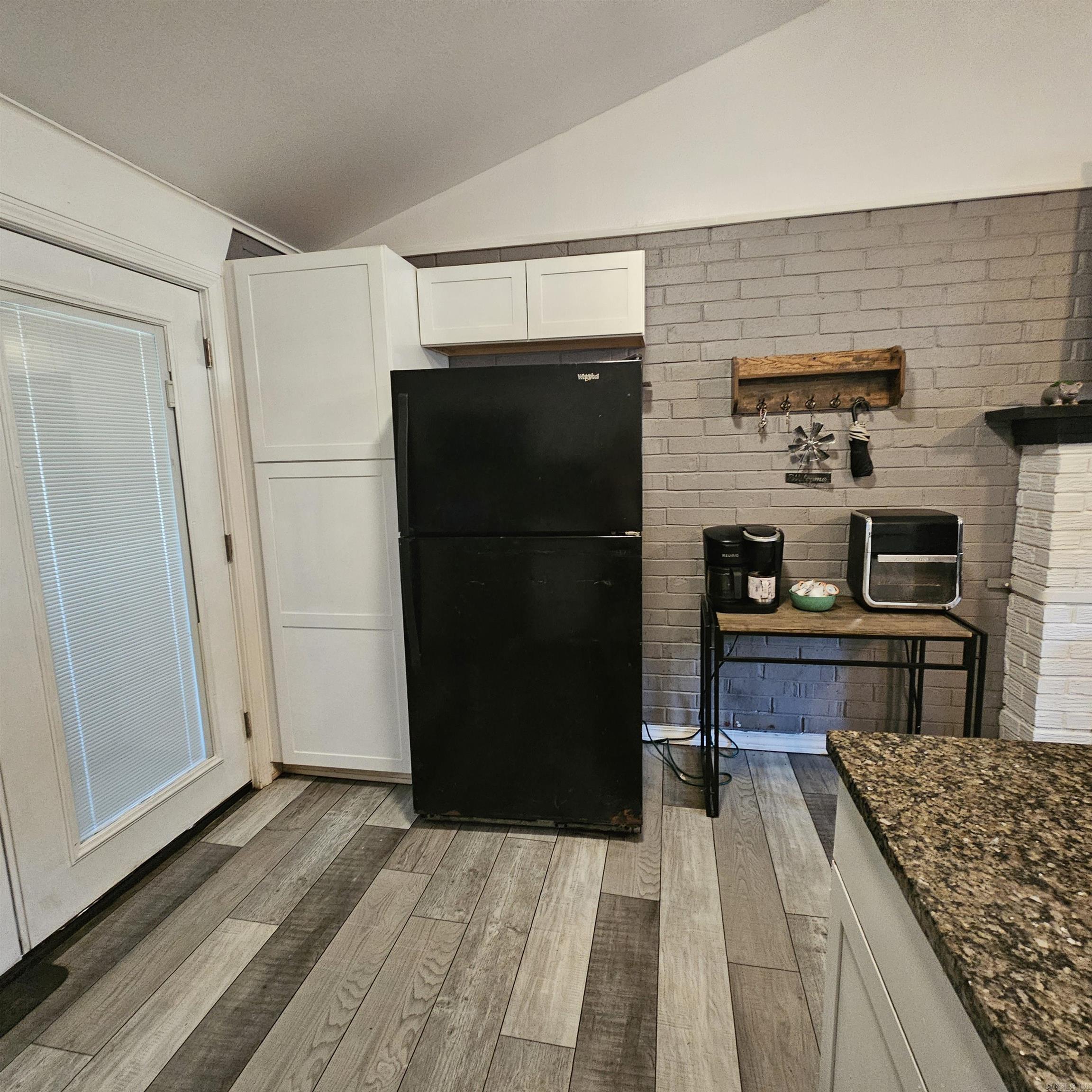 YOCUM LAKE RESORT - Residential