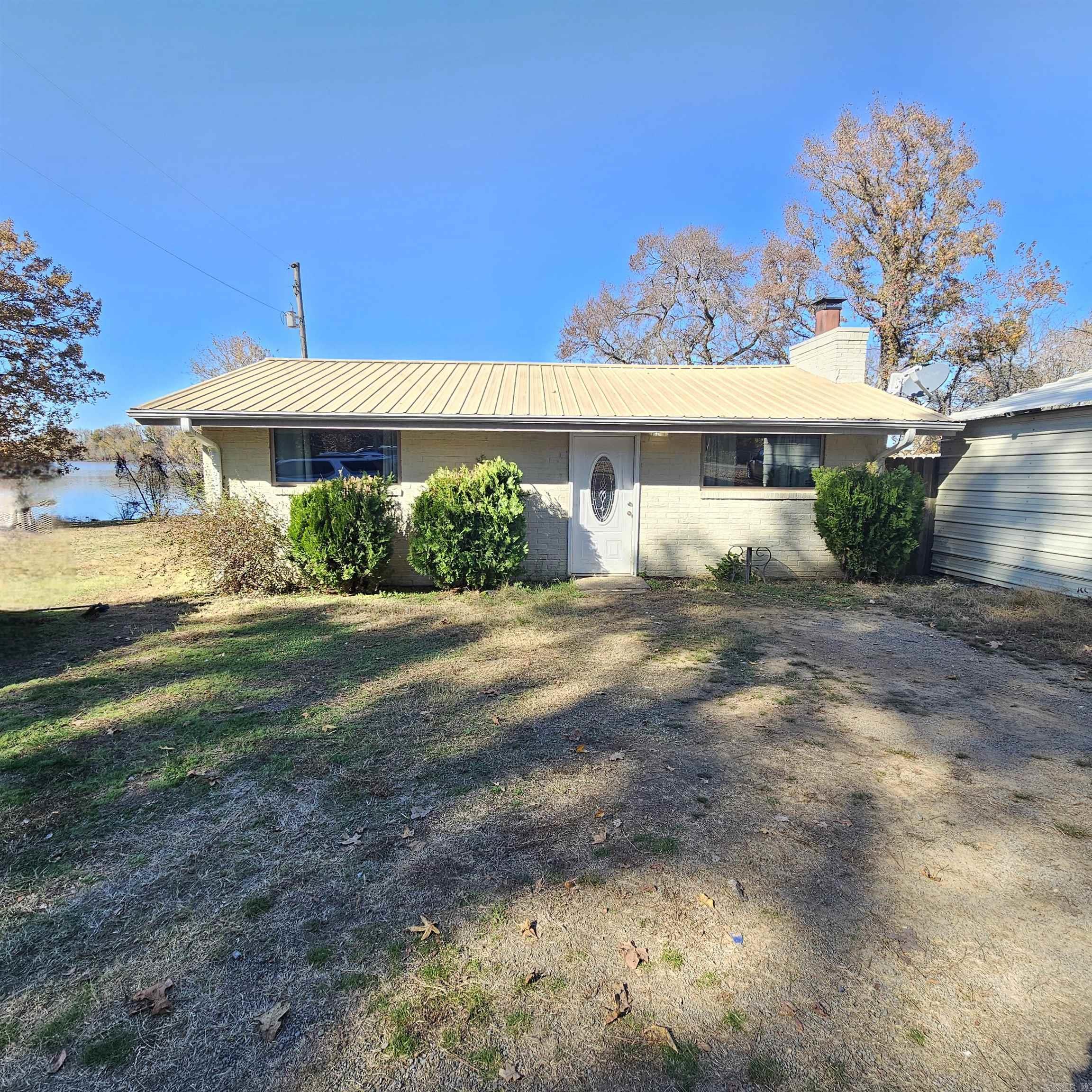 YOCUM LAKE RESORT - Residential