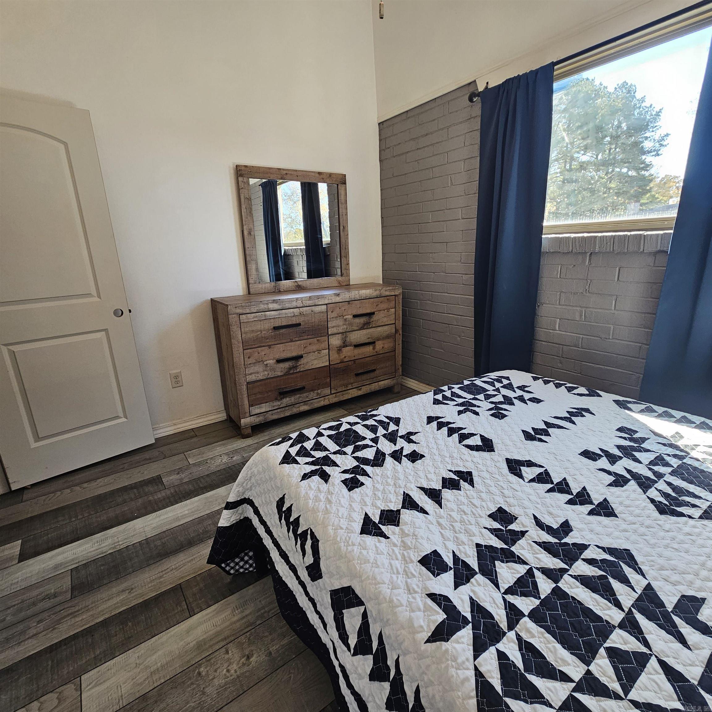 YOCUM LAKE RESORT - Residential