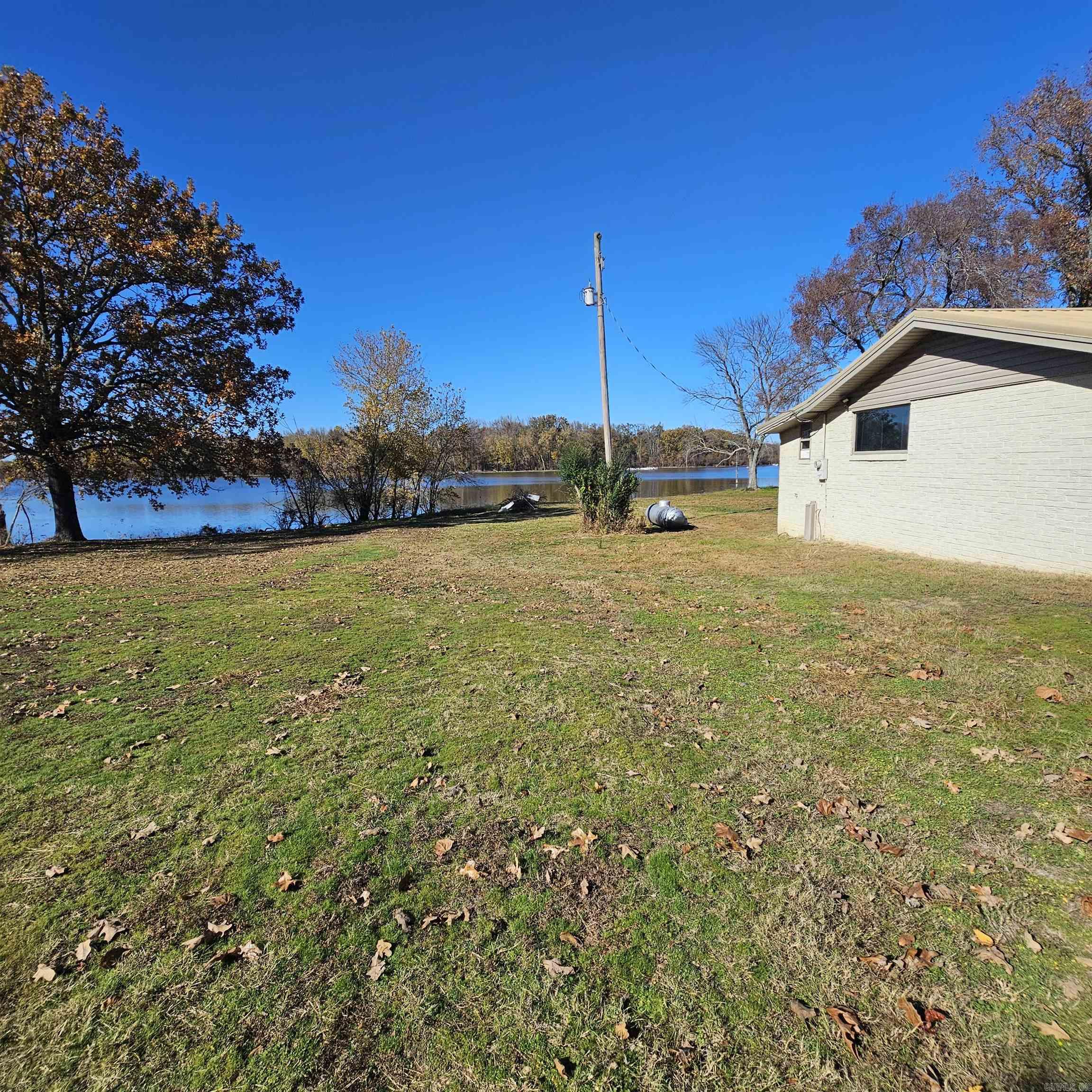 YOCUM LAKE RESORT - Residential