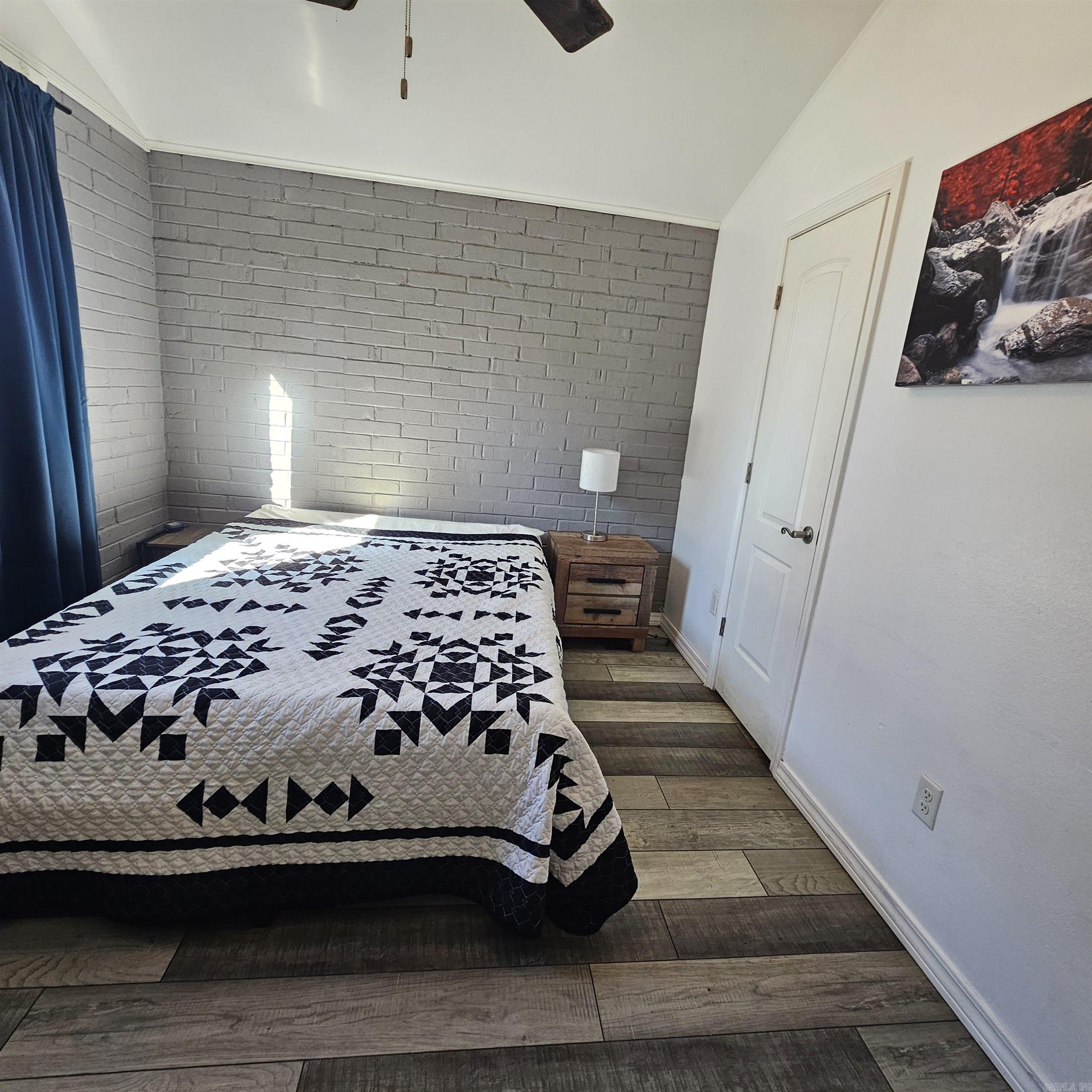 YOCUM LAKE RESORT - Residential