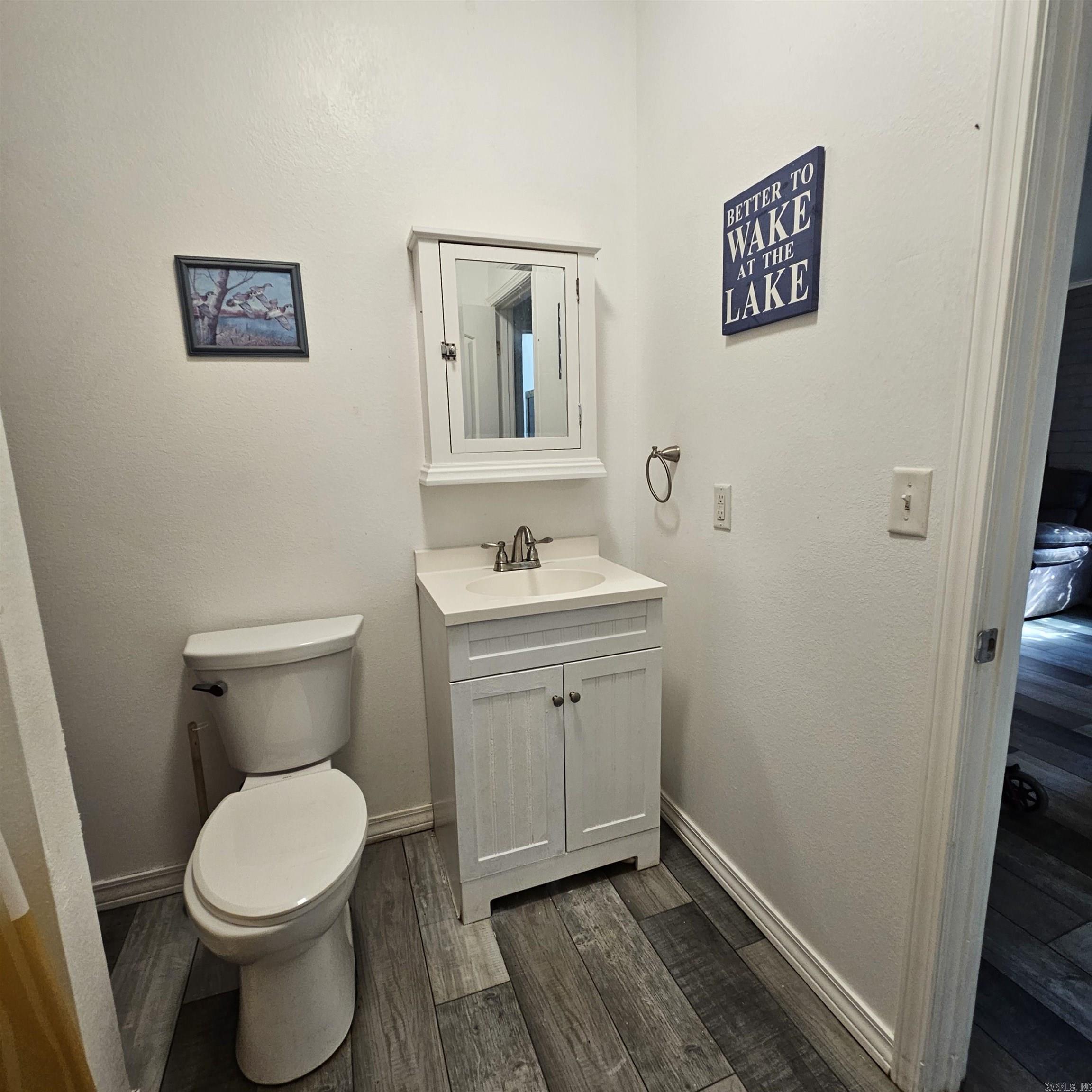 YOCUM LAKE RESORT - Residential