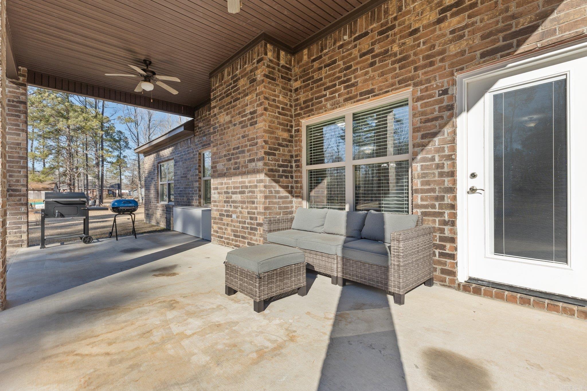 MAPLE CREEK FARMS - Residential