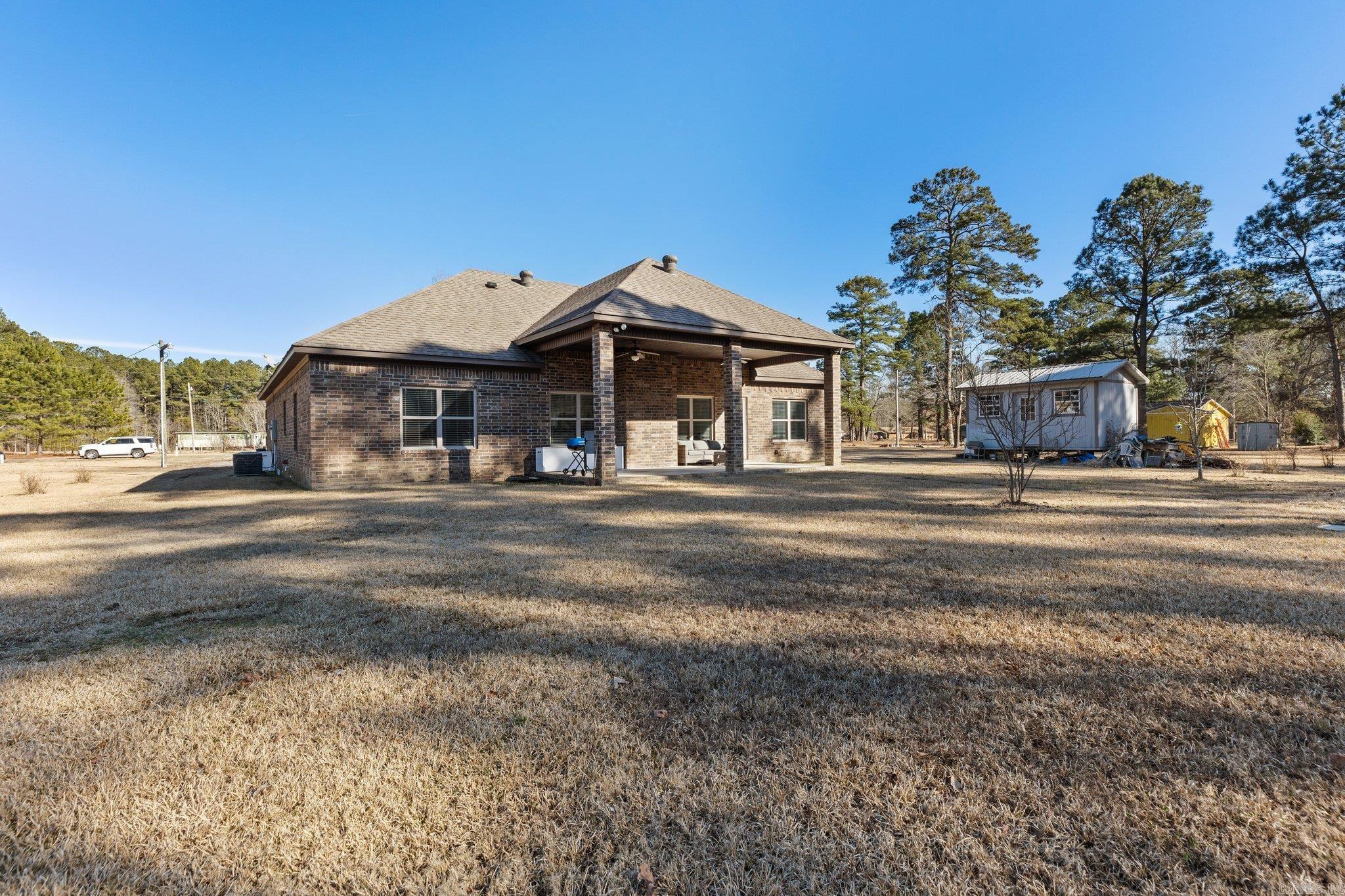 MAPLE CREEK FARMS - Residential