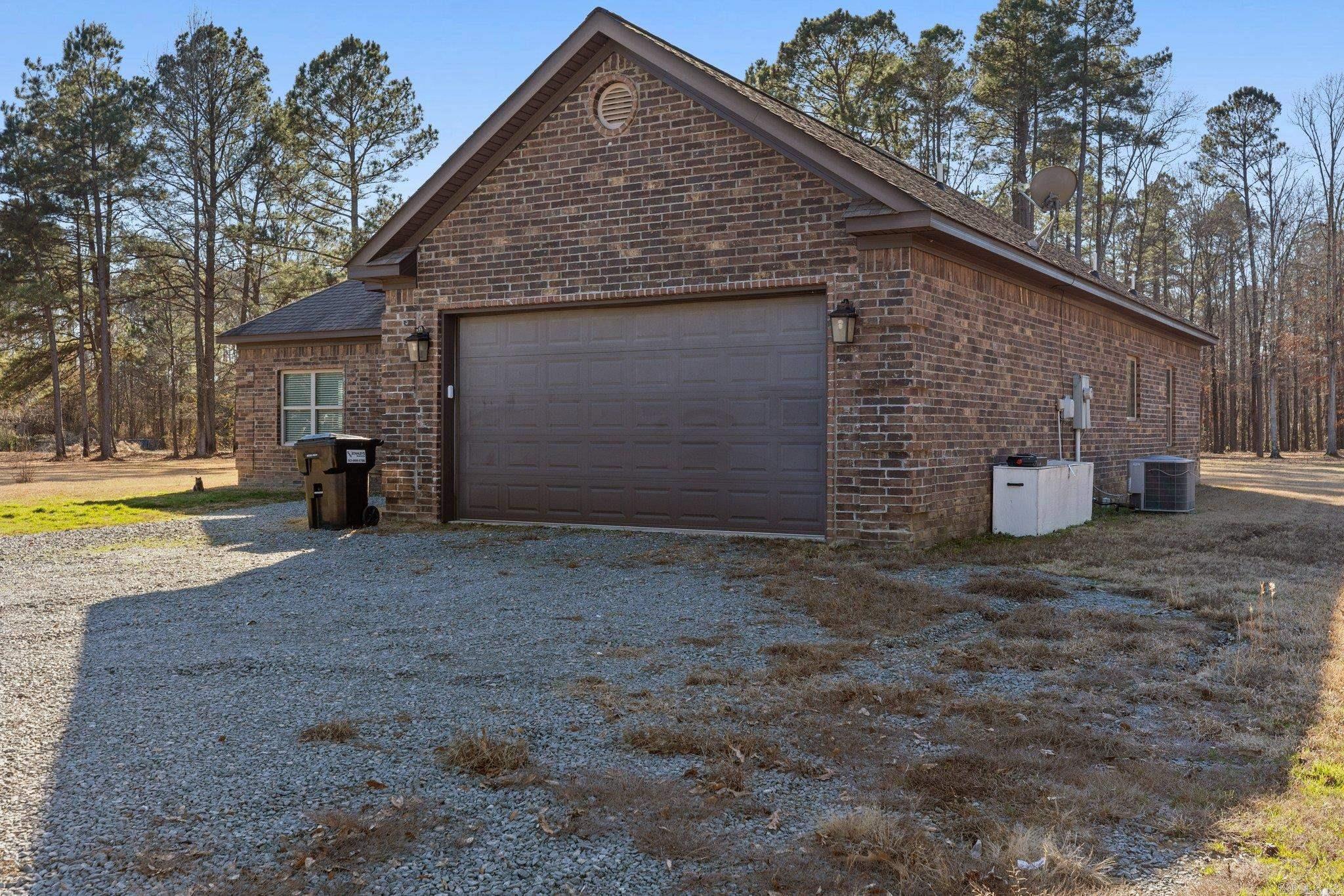 MAPLE CREEK FARMS - Residential