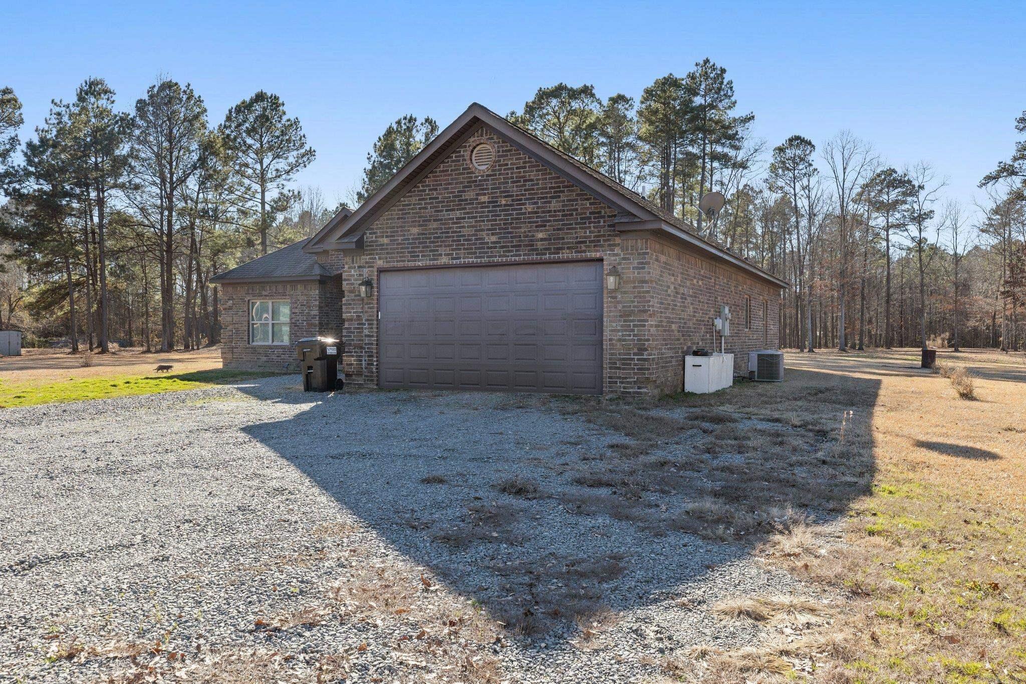 MAPLE CREEK FARMS - Residential