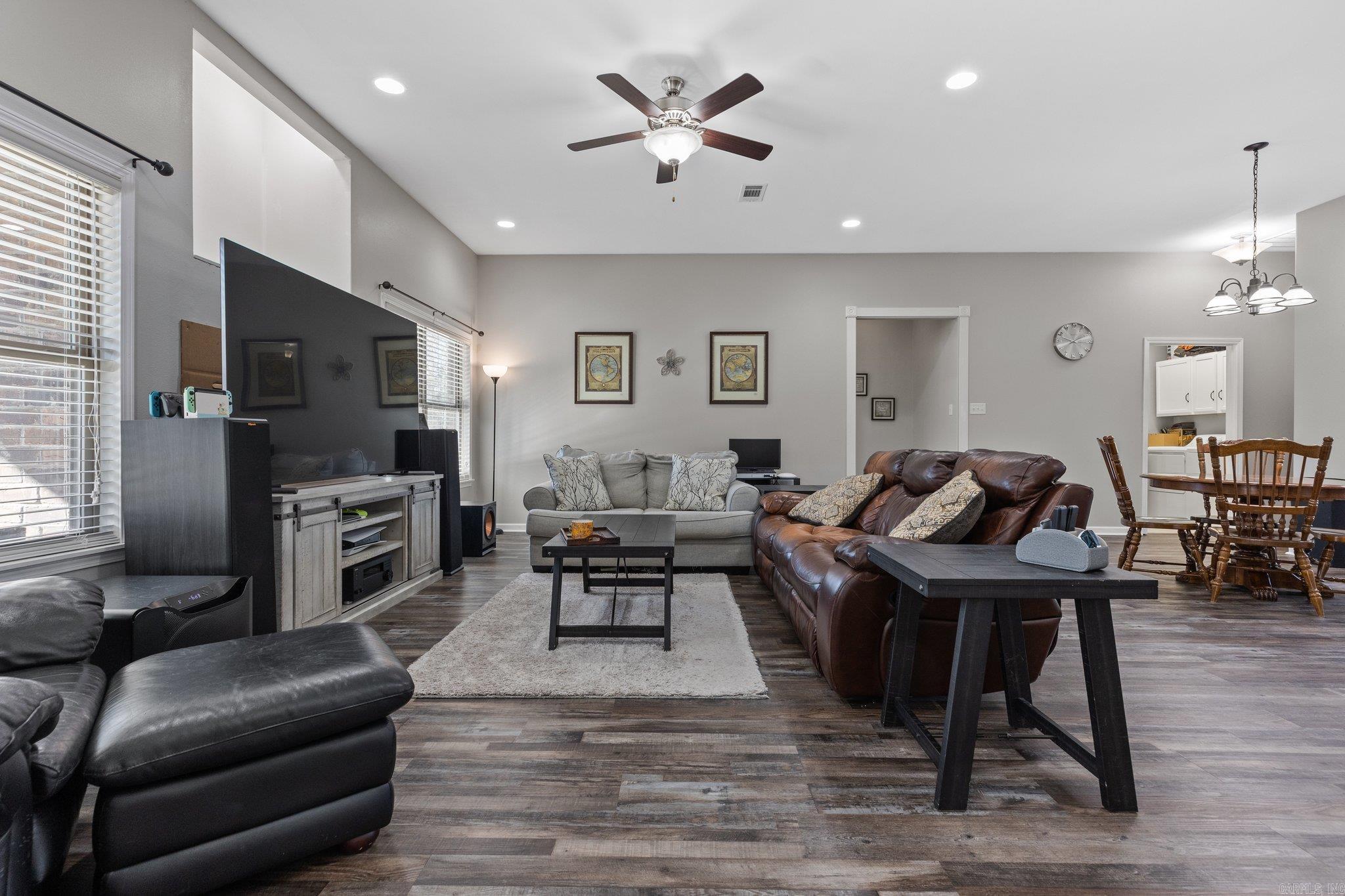 MAPLE CREEK FARMS - Residential