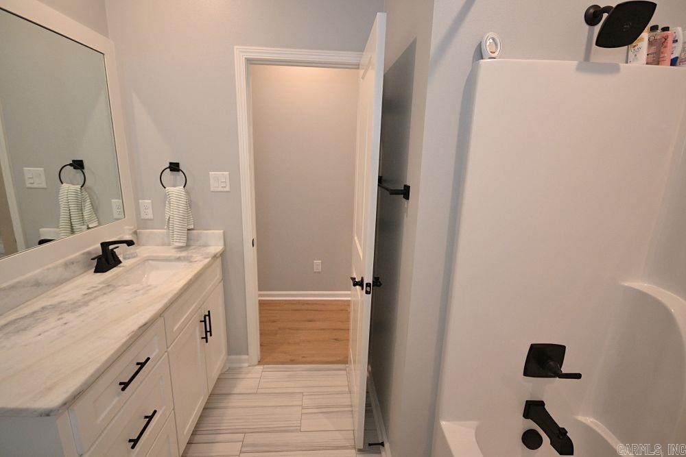 THE WOODS OF HURRICANE LAKE ESTA - Residential