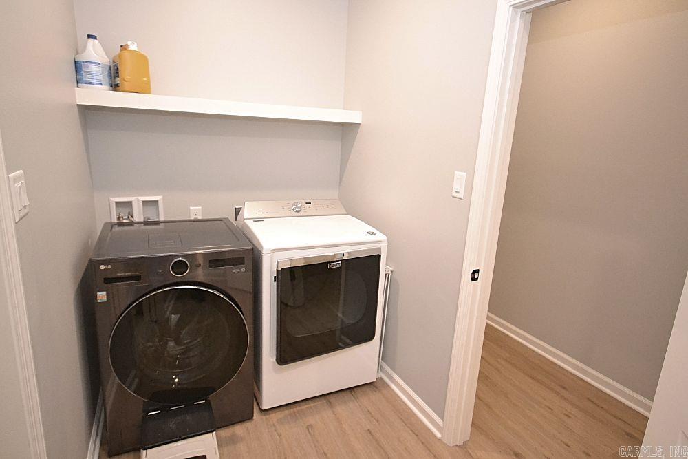 THE WOODS OF HURRICANE LAKE ESTA - Residential