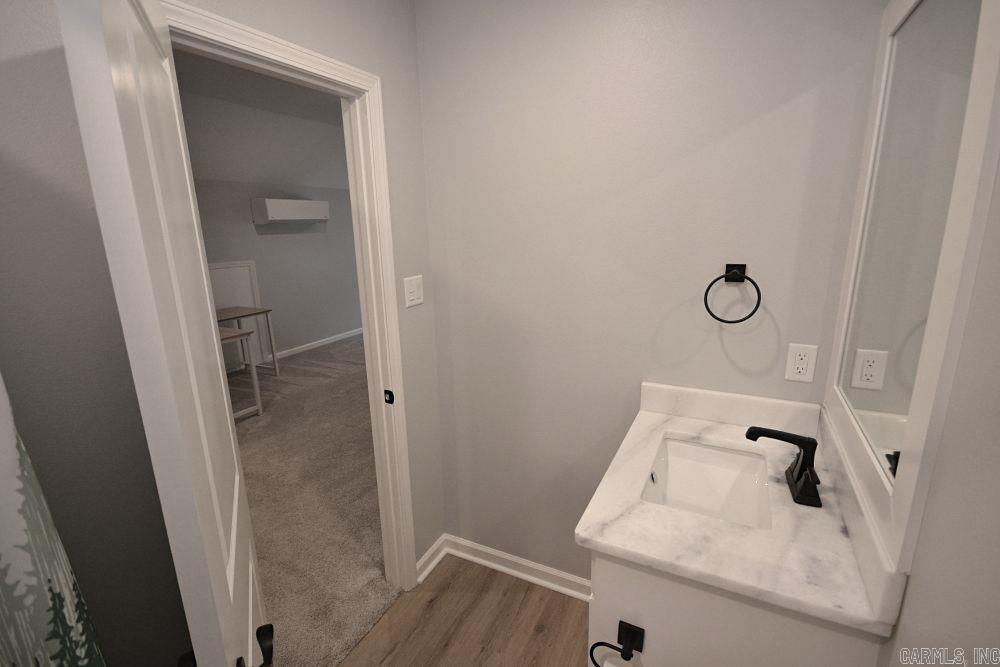 THE WOODS OF HURRICANE LAKE ESTA - Residential