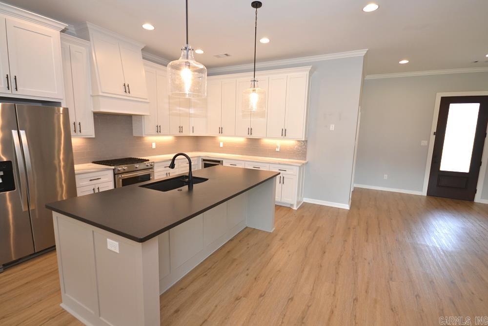 THE WOODS OF HURRICANE LAKE ESTA - Residential