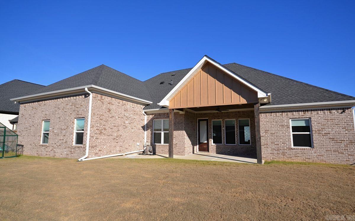 THE WOODS OF HURRICANE LAKE ESTA - Residential