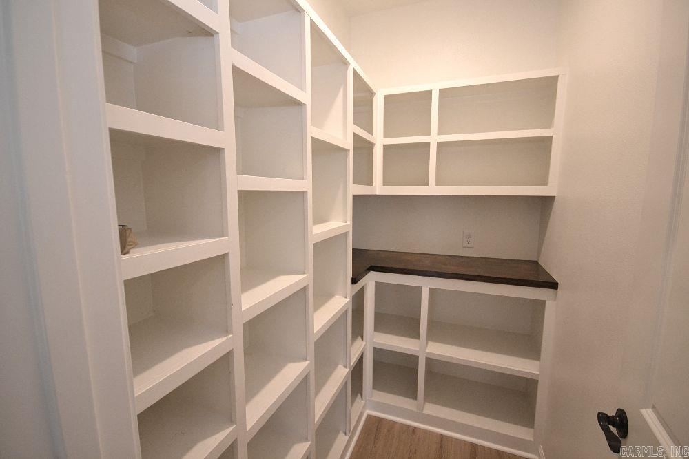 THE WOODS OF HURRICANE LAKE ESTA - Residential