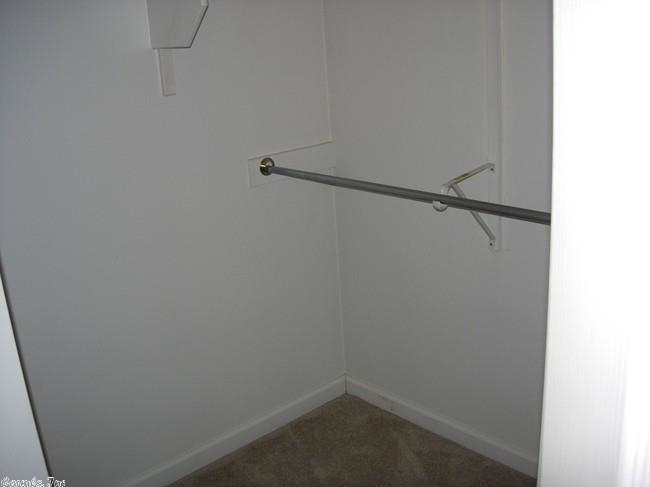 CHENAL VALLEY CHENAL CIRCLE - Residential